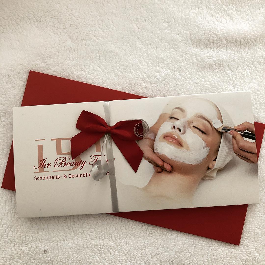 Verwöhnen Sie ihre liebsten mit unserem Gutschein💆🏽♀️🥰 Erhältlich bei uns Ritterstraße 33 , 33602 Bielefeld. Vorbei kommen lohnt sich. Ihr Beauty Team 🌹