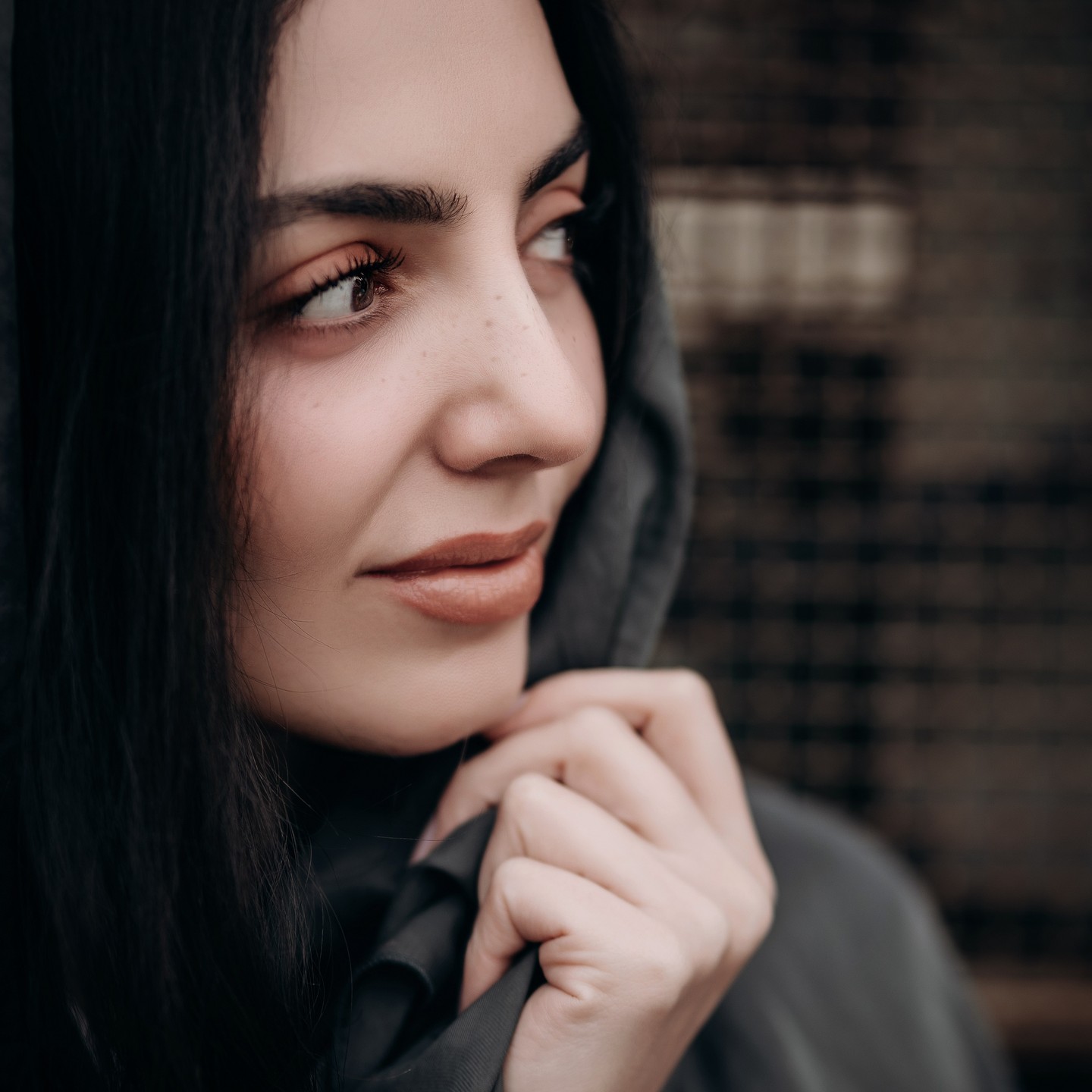 Hilfe gesucht –
Augen offen halten für neue Möglichkeiten
Auch wenn das Loft an diesem Standort nicht mein neues Studio wird, geht die Suche weiter! Und hier kommt ihr ins Spiel:
Ich halte die Augen offen für neue Locations in und um Zittau – ein neuer Raum, der das Potenzial hat, mein kreatives Fotoloft zu werden.
Vielleicht kennt ihr jemanden, der vermietet oder verkauft?
Meldet euch gern!
Und keine Sorge: Mein Atelier auf der Johannisstraße 13 bleibt wie gewohnt geöffnet, und alle Shootings finden weiterhin dort statt.
Ich freue mich auf all die kommenden Projekte mit euch! 💫 #Neuanfang #ZittauFotografie #blueberryphotoart
Aus diesem und anderen wunderbaren Shootings zeige ich euch aber hin und wieder ein paar Einblicke