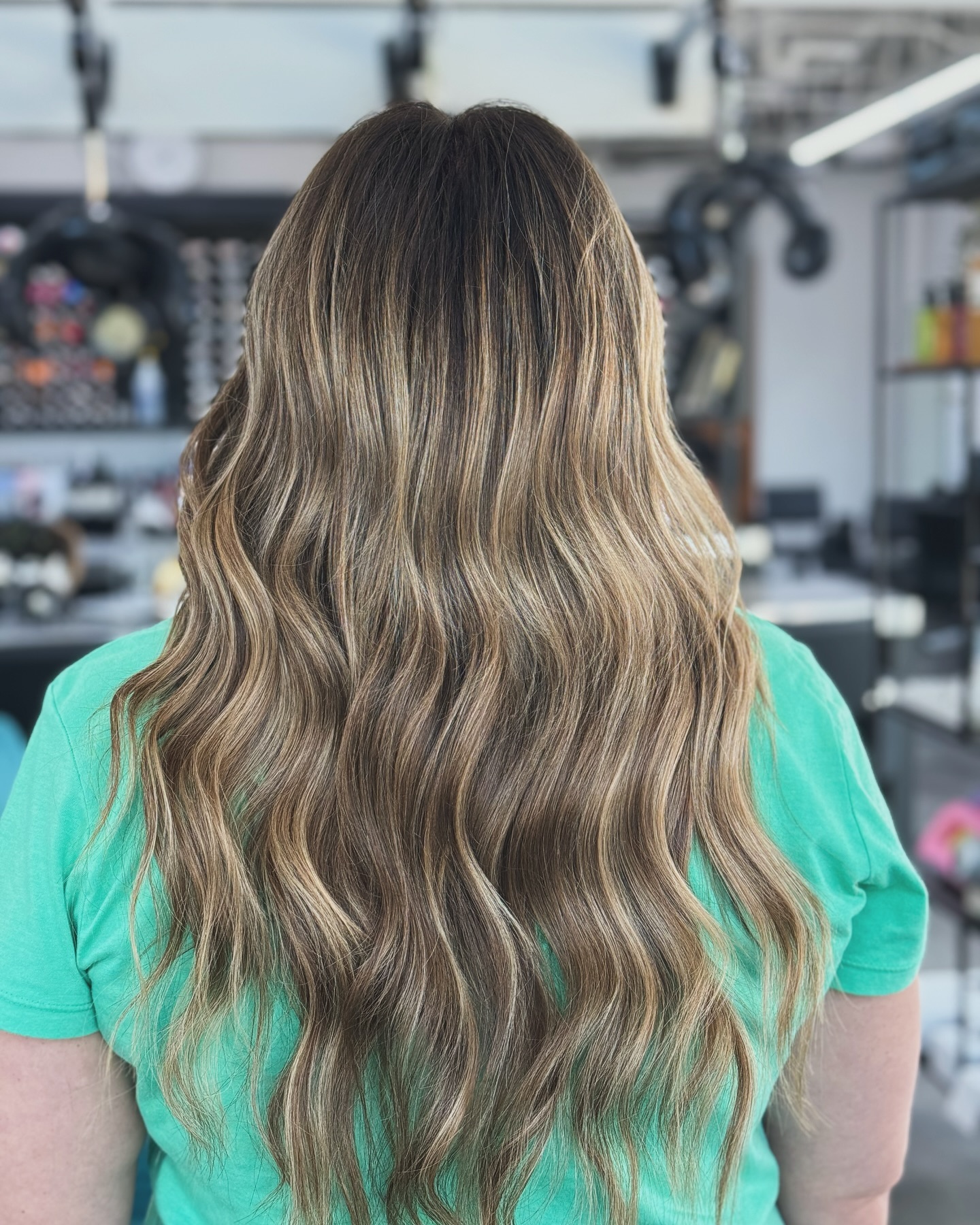 ✨It’s SO much more than just hair ✨
💫 We added two rows @covetandmane wefts using @thelunamethod to add inches and volume for a healthy grow out