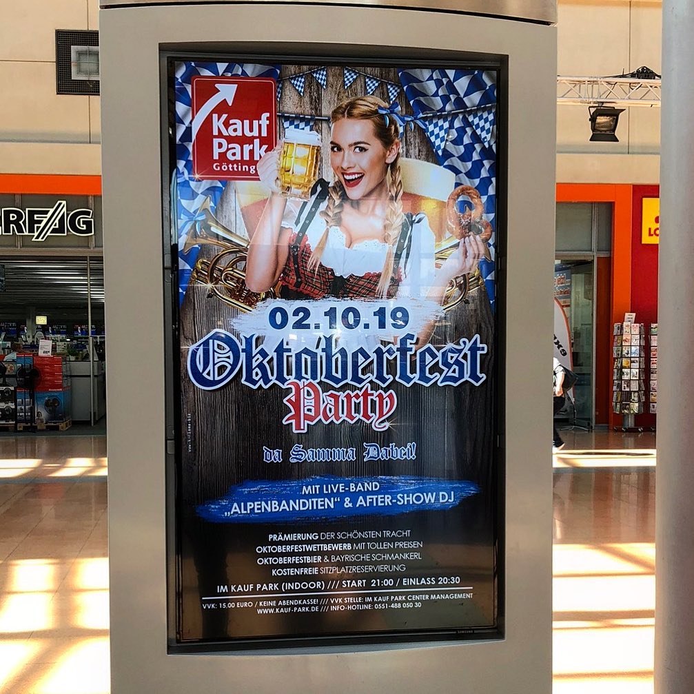 Gestaltung von Plakaten und Screens für die Bewerbung der Oktoberfest-Party 2019 im @kauf_park Göttingen #oldbutgold #oktoberfest #kaufpark #kaufparkgöttingen #design #motion #marketing #werbung #werbeagentur #krisma #agentur #niedersachsen