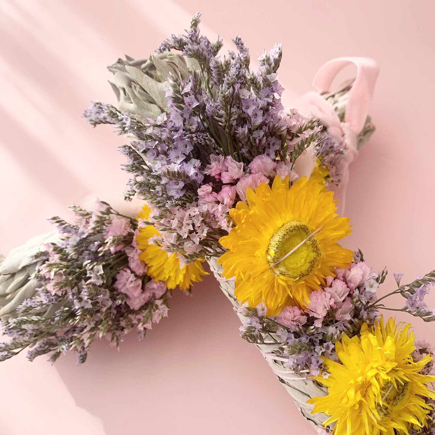 New beginnings start here ✨
Sometimes we all need to take a step back, open a window, and cleanse! Our beautifully handcrafted botanical wrapped sage sticks are here to help you purify your space, clear negative energy, and invite positivity ✨
Take a moment to breathe, reflect, and renew 💛
#sageburning #intentionsetting #energycleansing #botanicalbliss #newbeginnings #selfcare #mindfulness