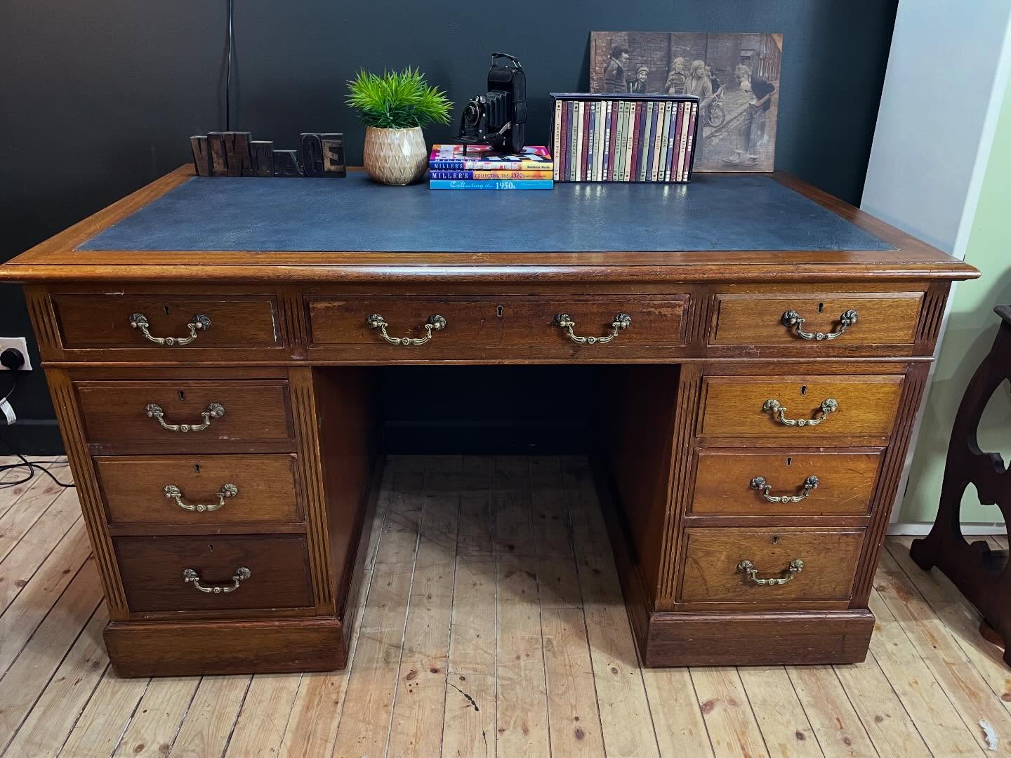 A good old solid wooden desk with leather insert top never goes out of fashionā¦solid, reliable, useful and really quite handsome too!
This model has been made by āMapel & coā who were one of the main furniture retailers from late 1800ās - 1950ās and became part of Waring & Gillow.
Made in 3 sections with 2 pedestals and a top piece this desk has a total of 9 drawers so never again will you be looking for somewhere to keep your paperwork and pens! Made from walnut with a beautiful patina it has drop brass handles and lovely leather top in a blue/grey.
Lovely antique piece to take pride of place in an office or study it measures W138cm D75cm H77cm £195
Hey itās Friday! (that snook up on us) Enjoy, because itās almost the weekend š and dry January is almost over! š
#desk #antiquedesk #walnutdesk #leathertop #maplefurniture