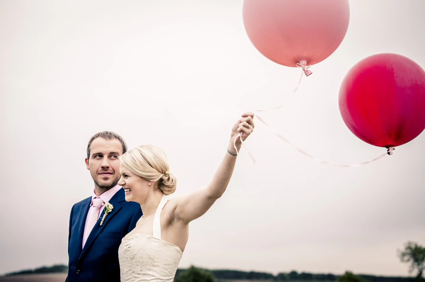 Happy 9th wedding anniversary @gavineldridge316 ❤️
I don't know where those years have gone, but I've loved them.
And I'm glad we're keeping up with tradition and spending the day in entirely different cities 😆 (although it's usually different counties, so you never know, by the tenth year we might actually celebrate together!)
Photography @danielakphotography