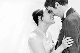 Catching the moment #documentaryweddingphotography #weddings #gettingmarried #fearlessphotographerscom #mastersofweddingphotography #photoinspiration #documentaryphotography #londonweddingphotographer #candidphotography #reportageweddingphotography #madewithmastin #marriage #frenchwedding #englishspeakingphotographerinfrance