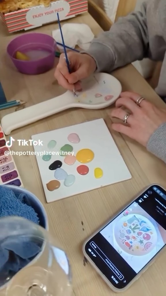 Last week we had our first paint pizza and Prosecco night it 2026 and we’re just getting started!
We have lots of evening workshops planned for the rest of the year including some new exciting events so keep an eye out for any new updates!
Also, don’t forget to follow us on Tik Tok for more pottery goodness!