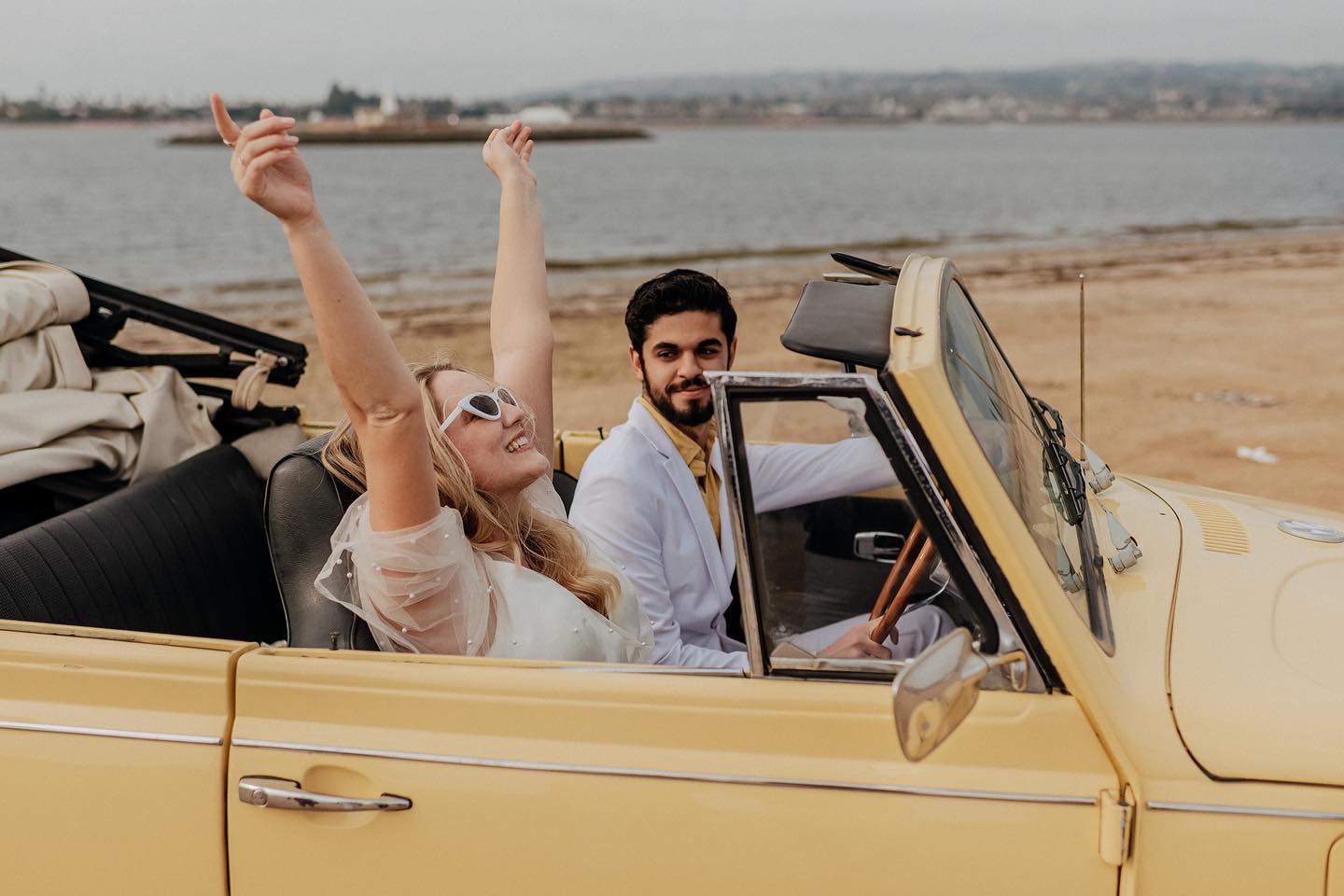 It's the freakin' weekend baby! 😎
The forcast for tomorrow is FINALLY looking like summer! I'm heading to Mora to second shoot my first wedding of the season. What are your plans??