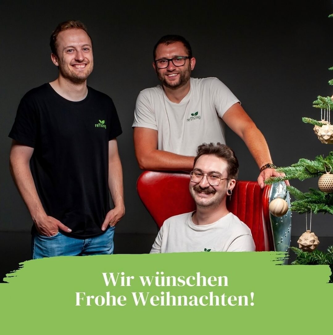 🎄🎄🎄
Wir wünschen Euch und Euren Familien von Herzen Frohe Weihnachten und bedanken uns für die tolle Unterstützung der letzten Monate💚
Genießt die schönsten Tage des Jahres!✨
#merrychristmas #froheweihnachten #weihnachten #weihnachtsdeko #geschenkidee #nachhaltig #bio #weihnachtskugeln #rething #zweihnachtskugel