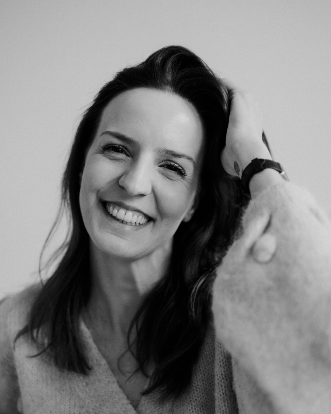 Here’s a short portrait series of Nori✨
Being in front of the camera isn’t easy — and that’s exactly why it matters.
Portraits can be grounding, healing, and quietly powerful.
Come and try it. Be brave. Be Nori 🤍
.
.
.
#portraitsession #portraitphotography #bwportrait #portraitphotographers #womenpoweringwomen