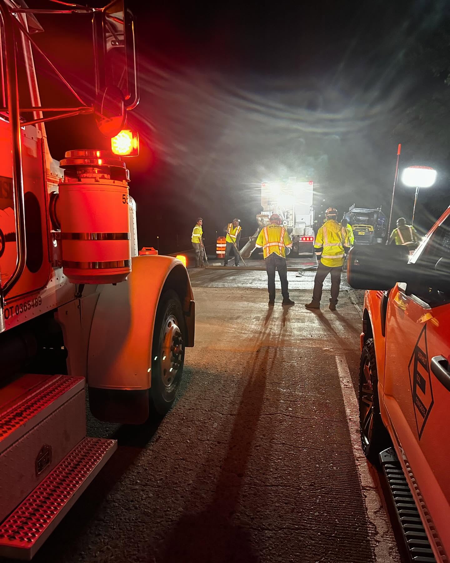 Late night I-5 concrete pavement repair #i5 #rapidsetconcrete #nightshift #roadwork