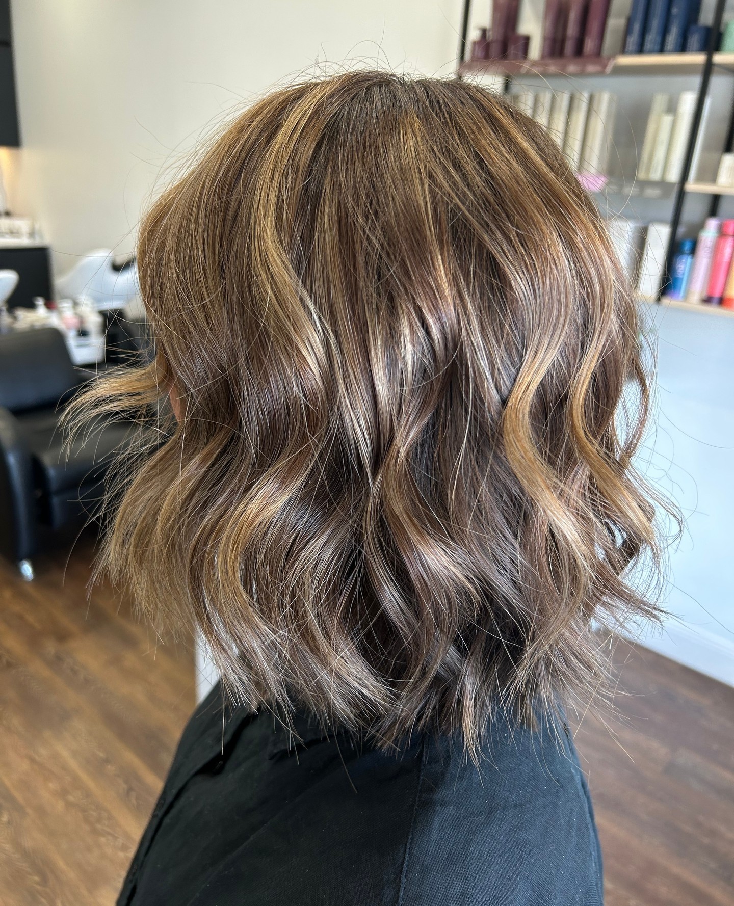 ✨ Get ready to turn heads with our magical touch! 🌈✨ Ross has perfected the art of dimensional highlights, giving your hair the ultimate multi-dimensional and vibrant look. Say goodbye to flat and boring hair, and hello to a whole new level of glam! 💁♀️💫 Book your appointment with Ross today and let us bring your hair dreams to life! 💇♀️✨ #PortMelbourneHairSalon
Make your hair goals a reality by booking now! @rosstysonhairdressing
#hairstyle #hairstylist #hairgoals #hairstyles #haircolor #haircare #hairinspo #haircut #instahair #beauty #hairdresser #hairsalon #hairofinstagram #haircolour #hairfashion #portmelbourne #portmelbournebeach #baystreet #port3207 #southmelbournehairsalon #albertparkhairdresser