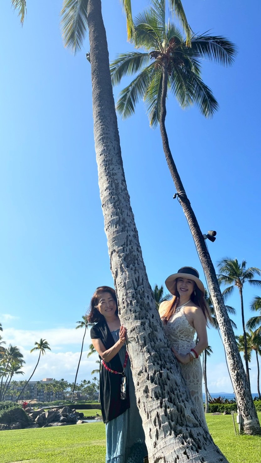 年明けに谷島家の皆様と
ご一緒させて頂いてハワイに
行って参りました🤭🩷
久々のハワイはやっぱり最高✨✨
Hiltonのペントハウスも
ホテルの敷地で泳いでいるイルカも
キラウエア火山の噴火も
満天の星空も✨✨✨
素敵すぎた🥹✨✨✨
谷島家の皆様ありがとうございました🥰🙏🩷