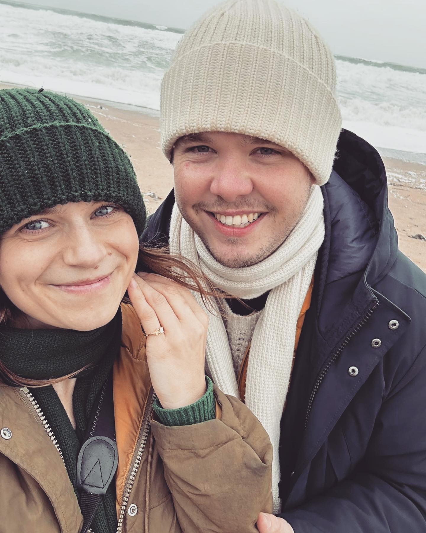 Happy New Year everyone! Things I’m grateful for in 2022:
1. Getting engaged to @wild_angelica.jpeg in Cornwall (i had a custom made ring from her favourite designer @alexmonroejewellery that was a tiny bit too small! 🙈)
2. All the fantastic teams I work with and publishers who represent my music around the world, thank you for your hard work - @universalproductionmusicuk @ninjatuneproductionmusic @cavendish_hq @feltmusic and @wotnotmusiclibrary
3. A huge thank you to my family of 50+ private piano, guitar, music theory and production students who I work with on a weekly basis.
4. Last but definitely not least my wonderful friends and family who I couldn’t possibly live without.
Wishing you all a happy and healthy 2023!
Andrew x