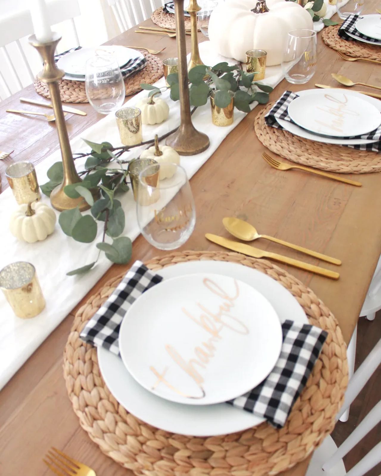 Wishing everyone a blessed Canadian Thanksgiving surrounded by family, friends and lots of yummy food. 🍂💛 #happythanksgivng