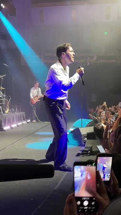 Gözlerime Bak 👀 live in Sydney 😍