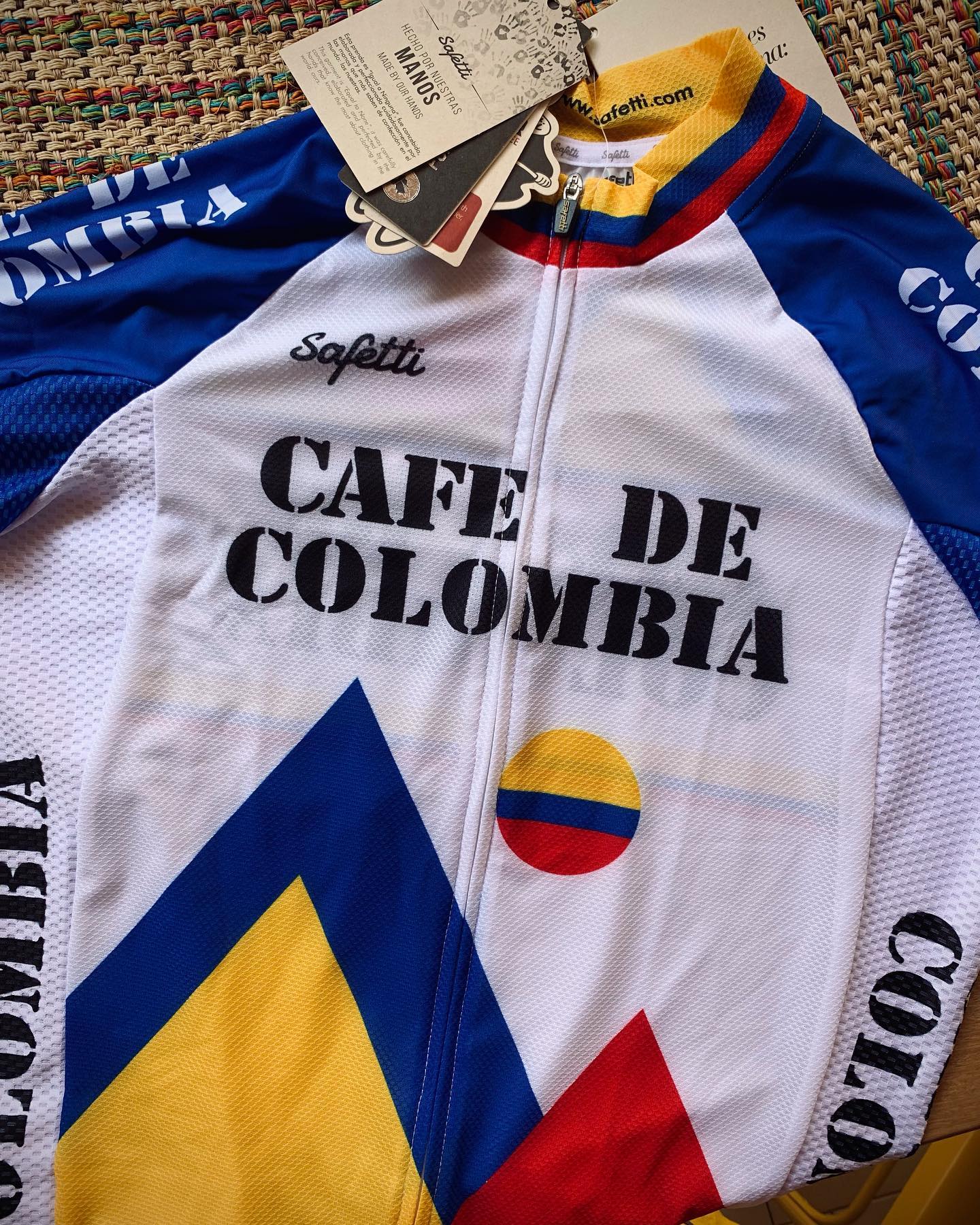 Our friend Marcus (UK) wanted to ride the Colombian mountains in style with this legendary jersey. It was a pleasure to help him find it locally sourced!
•
•
•
•
•
#cyclingculture #insearchofup #cyclingmemories #roadcyclingpics #ridelots #lifebehindbars #cafedecolombia #whyiride #classiccyclingjerseys #fromwhereiride #beautyofcycling #cyclingphotography #whereiride #outsideisfree #wymtm #switchbacks #instaroads #mountainpass #fromwhereweride #cyclingcolombia #cyclingadventures #roadcyclist #wintercycling #roadstotravel #colombiatravel #roadstoride #natgeotravels #cyclingtour #cyclingholidays #cyclingaddiction