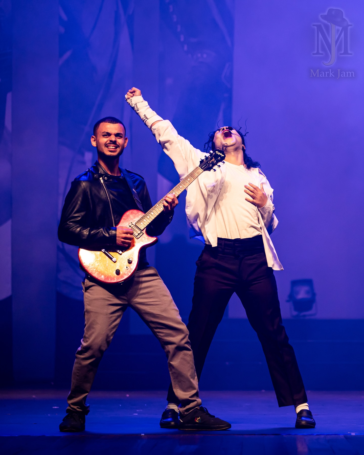 Mais uma parte do trabalho incrível do pessoal da @santanas_fotografia lá no espetáculo “A Temporal” do @balletisabelaconrado !! 🔥✨
Se liguem nesses registros e me falem qual você mais gostou 👀🔥
📸 @santanas_fotografia
💡 @luminarbh