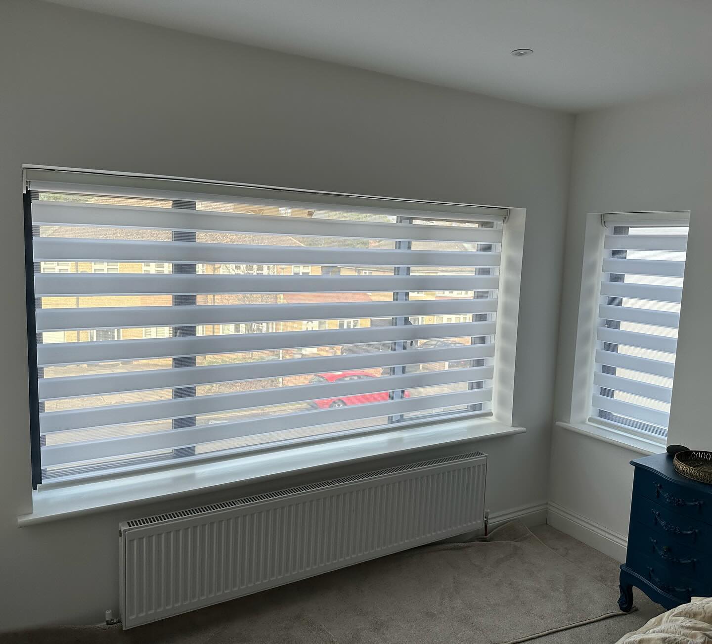 Our Blinds Complete This Beautiful living Space. Finished in Ice White Night and Day blinds . Get in Touch Today! #croxley #hemelhempstead #chesham #hertfordshire #kingslangley #blinds #madetomeasure #homestyle #homeideas #hertforshirelife #herts #rollerblinds #venetianblinds #watford #london