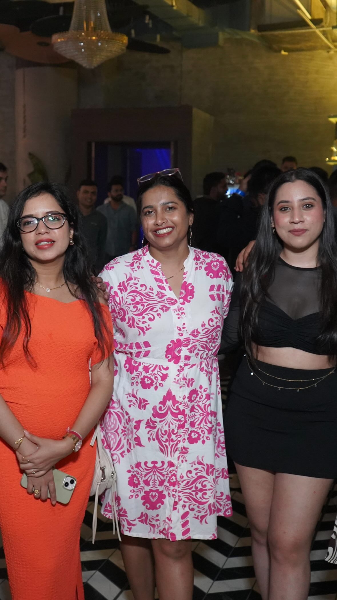 This is what weekends at Downtown look like. 🥂
Smiles, music, dancing, familiar faces - the kind of nights you come back for.
If you’re stepping out this weekend,
you already know where to be.
📍 Downtown Club
#DowntownNights #FridayFeels #WeekendAtDowntown #GoodVibesOnly