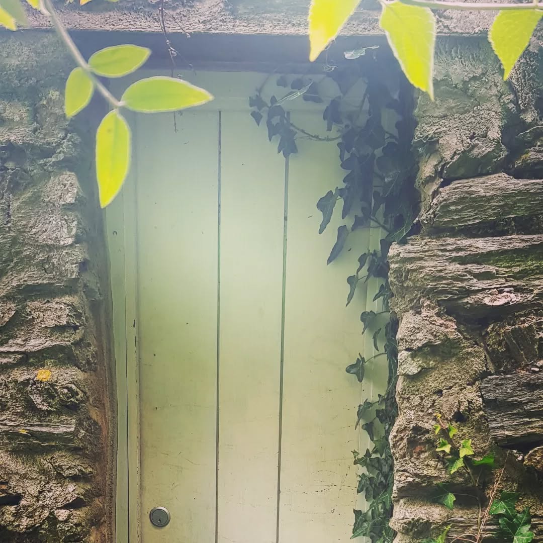 #secretdoorsofsalcombe