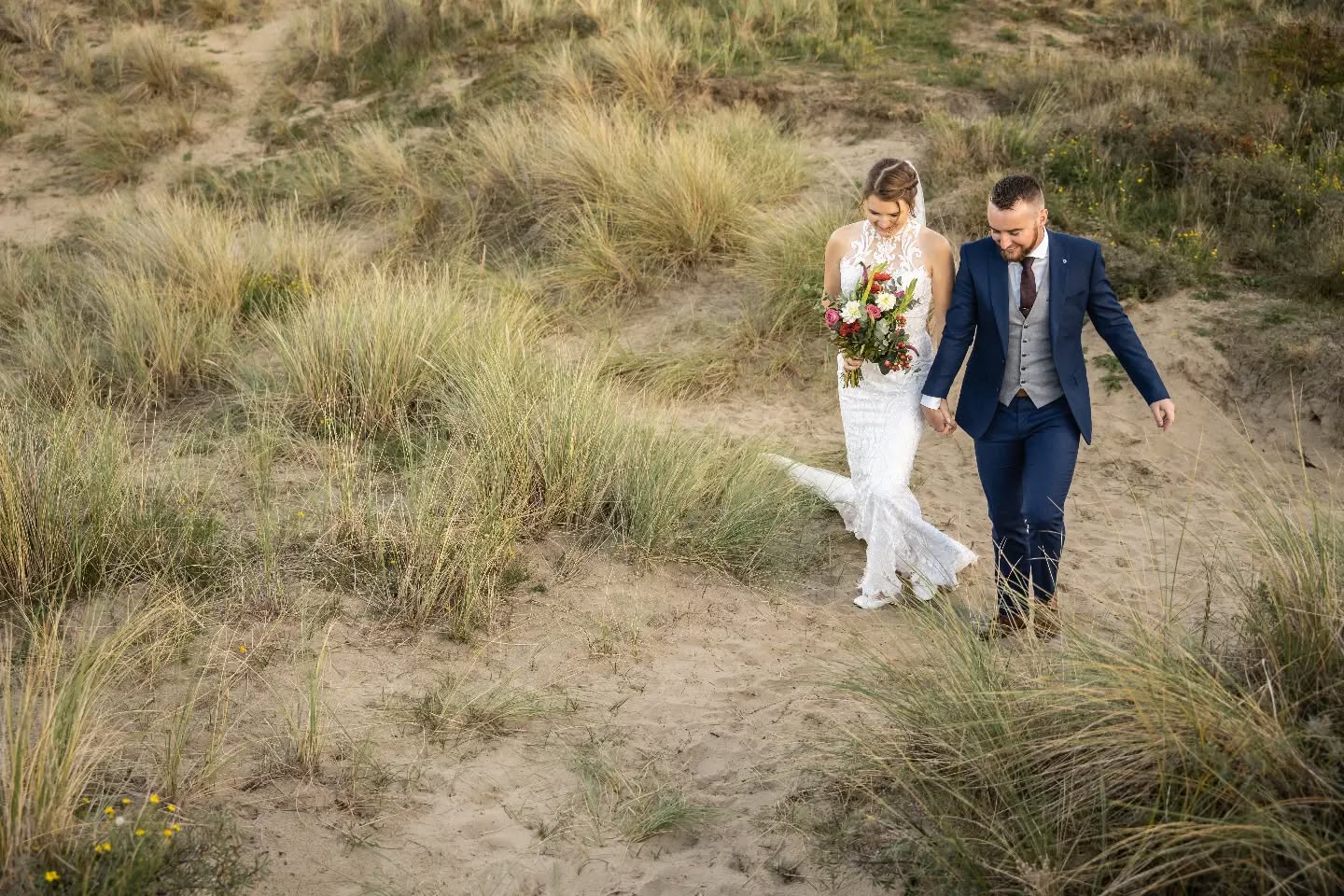 Flashback naar oktober πβοΈ
#bruidsfoto #verloofd #bruidsfotograafdelft #bruidsfotografie #bruidsfotograafzuidholland #bruidsfotograafnederland #weddingphotographer #wedding #weddingphotography #wijgaantrouwen #trouwenin2024 #trouwenindelft #delft #stadhuisdelft #trouwenindenhaag #thehaguewedding