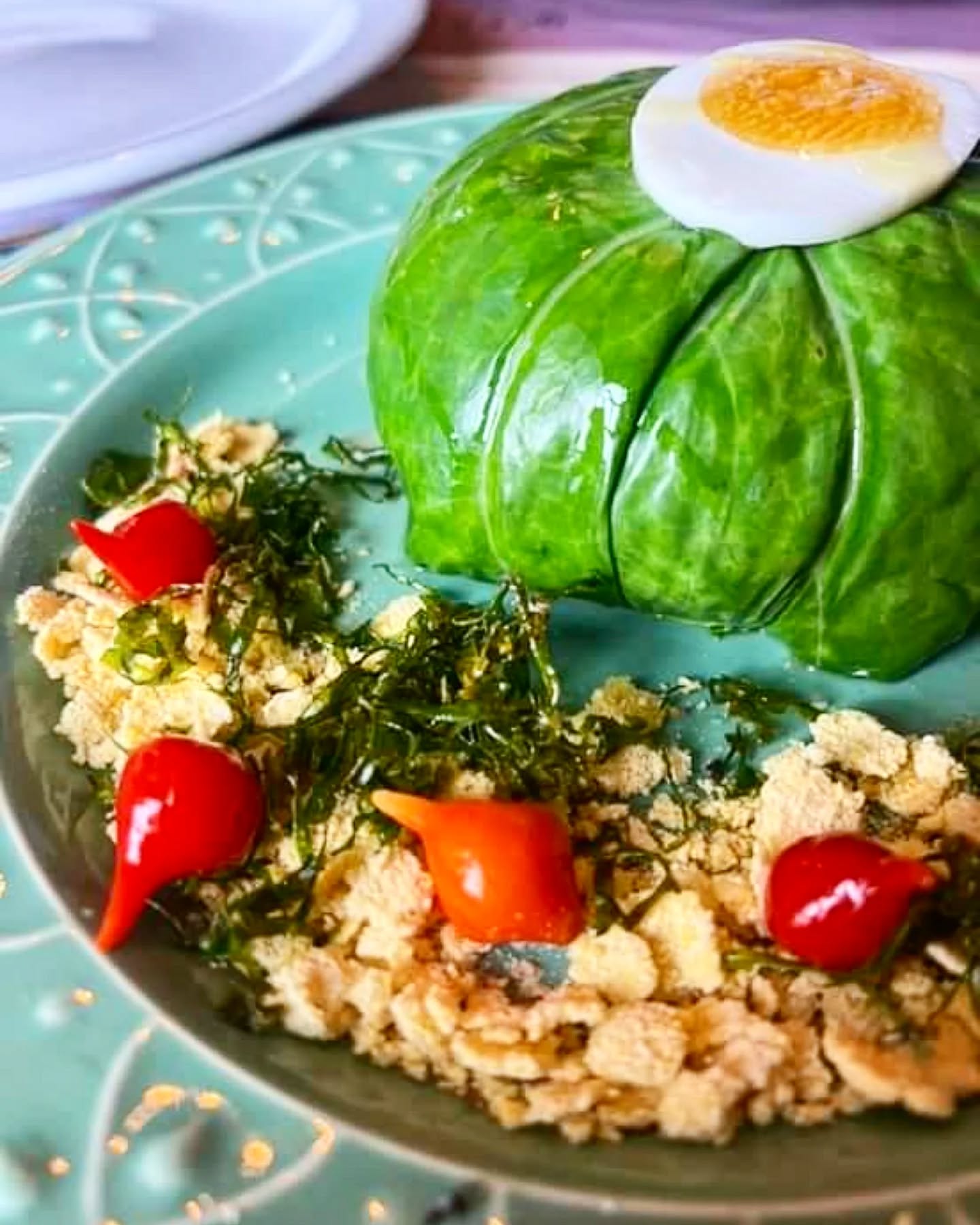 Esse é o prato escolhido para representar o San Benedetto no 9⁰ Festival Gastronômico e Cultura da Roça que acontece na cidade de Gonçalves MG de 14 à 24 de novembro.
Nosso Mexidão Mineiro sempre foi um dos pratos mais pedido no restaurante.
Dentro dessa folha de couve tem um Mexidão delicioso com vários ingredientes.
ATENÇÃO! Estamos servindo somente no restaurante.
Venha para Gonçalves.
Venha pro Festival.
Venha pro San Benedetto.
#festivalgastronomico #mexidao #Gonçalves #goncalves #gonçalves #restaurante #restauranteemgoncalves #serradamantiqueira