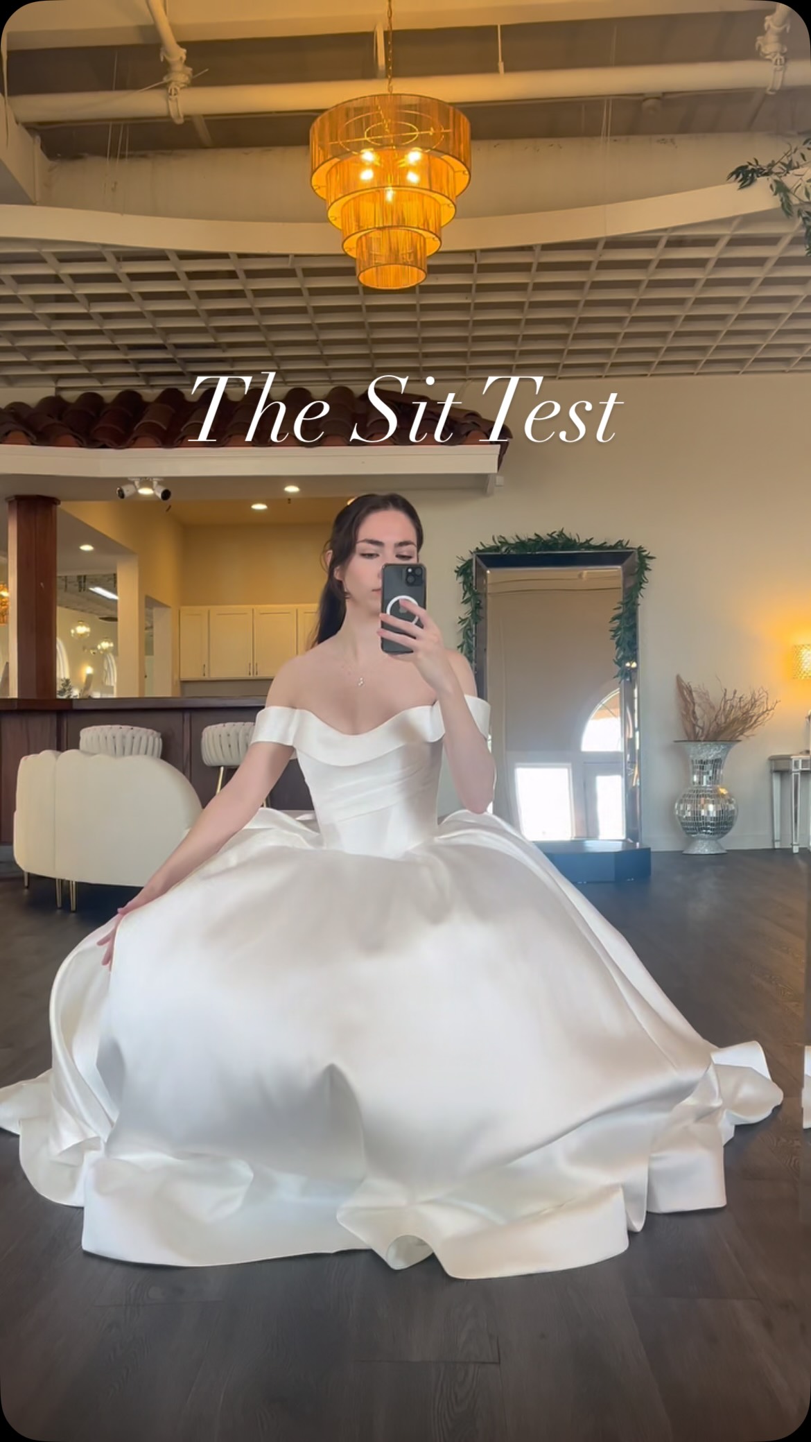 Which one do you think sits the best??
1 - Audrey
2 - Natori
3 - Marilyn
4 - Arabella
5 - Angelique
#weddingdresstryon #bridalgowns #ballgowns #weddinggown #bride