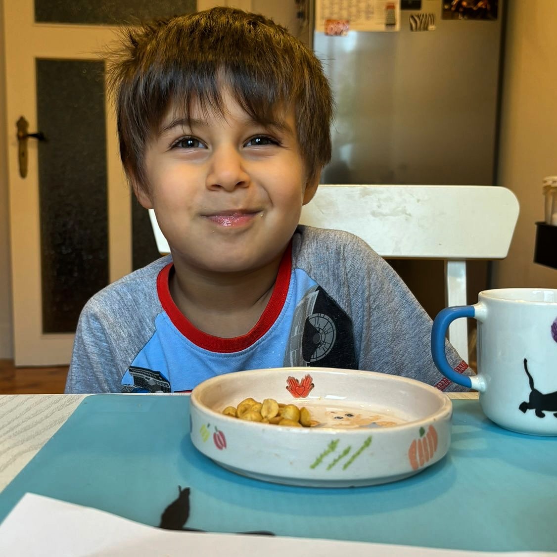 en mutlu sabahlar kahvaltıyla başlar 🔆
Deniz ve Fulya’ya Duygular Tabağı’nı tercih ettikleri için teşekkürler 🩷
#montessoribeslenme #beslenmebagimsizligi #ceramicsforkids #montessori #montessorikids #montessoritoddler #montessoribaby #learningthroughplay #oyunlaogrenme #montessoriegitimi #cocukgelisimi #parenting #ebeveynlik #cocukegitimi #anneolmak #babaolmak #beslenmeegitimi #beslenmealiskanligi #BLW #babyledweaning #feedingindependence #babyeating #cocukseramik #ceramicart #handmadeceramics #ceramicdesign #elyapımıseramik #seramiksanatı #seramiktasarım