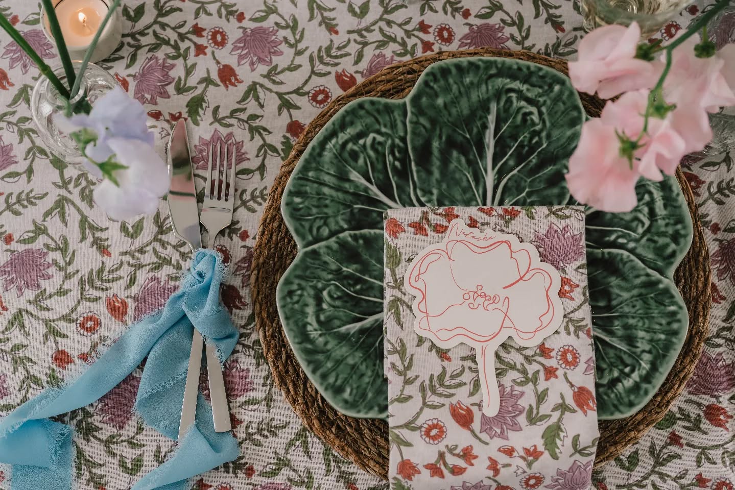 Still very much here for a matching tablecloth and napkin situation 👌
Photography @littleposyphotography
Video @joeucreative
Venue @thepigeonloftstudio
Florals @flower_fairy81
Styling @twoeightoneltd
Stationery @ellistateweddings
Cake @nicoleoliviacakes
Dress @josephinescottlondon
Bridal Robes @wildheartboudoirandboutique
Jewellery @london_victorian_ring_co
MUA @bethanyjoybridal
Models @lilacvigor @isabella_posenato
#twoeightone #tablescaping #tabledecor #maximalistdecor #patternedtablecloth