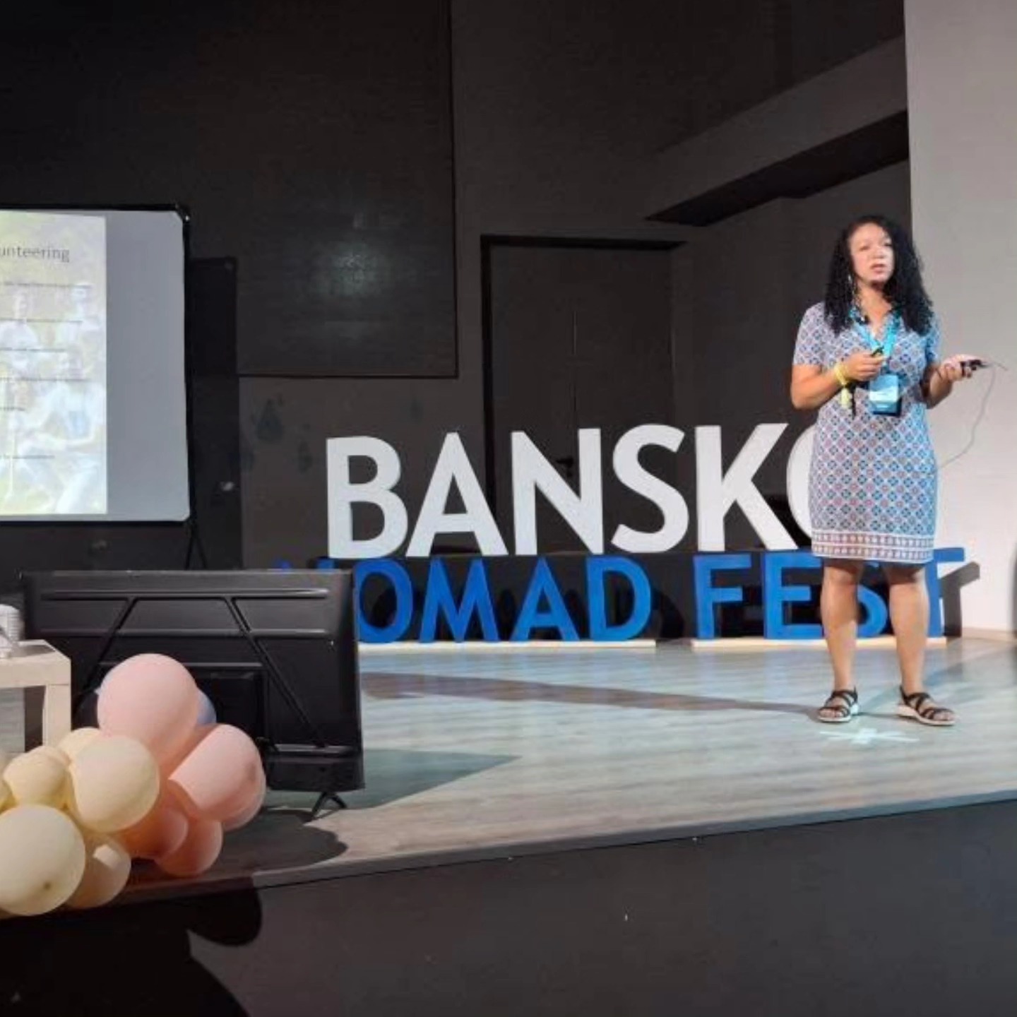 Things moved a bit too fast in July and I didn't take the time to reflect on my talk on "Ways to travel the world without paying for accomodation" at @banskonomadfest . I was so happy to see over 130 people signed up, a few came to talk to me after the session and in the following days I heard from multiple people I knew or I had no idea who they were, buy they stopped me on the streets of Bansko to tell me my presentation was useful for them. One of the biggest pleasures for me is being able to help people , and I feel blessed doing that by sharing what I learned throughout years of life and travel experience.
Some people who could not attend BNF asked me if I could share the content of my talk, so I am creating an ebook with all the info I shared and more... it is combination of over 9 ways to travel without paying for acommodation that I have used myself or that friends told me about, including links to platforms so you can book your next stay, and to blogs of real people who have done that so you can learn from their experiences too.
If you are interested in buying the ebook, comment "prelaunch" and I will give priority access once I launch, with a special 50% discount.