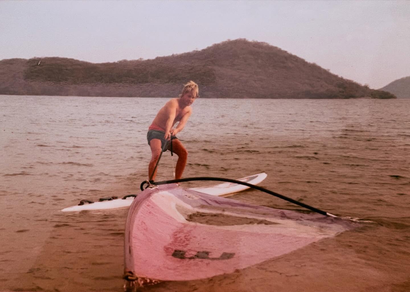 Recognize a few of these lakeshore destinations? @wheelhousemarinasengabay @mumboisland maybe?
We aren’t the only ones who have been here for a long time.
🌊🌊☀️🏖️🏝️