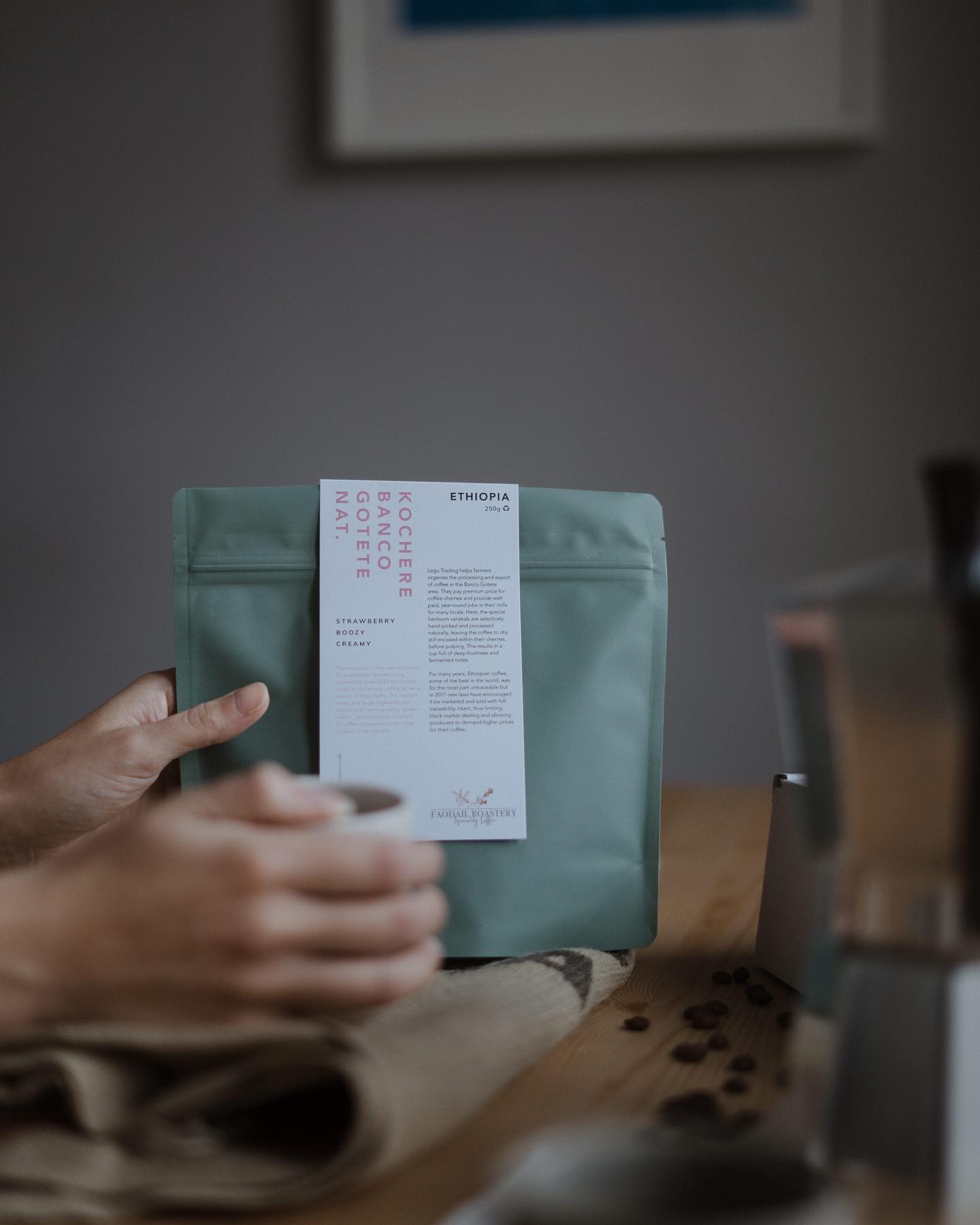 Mother’s Day is fast approaching….may we suggest the gift of coffee? We have a beautiful selection of coffee available to send to your mum in time for the 19th of March.
📸 @otagostreetcollective