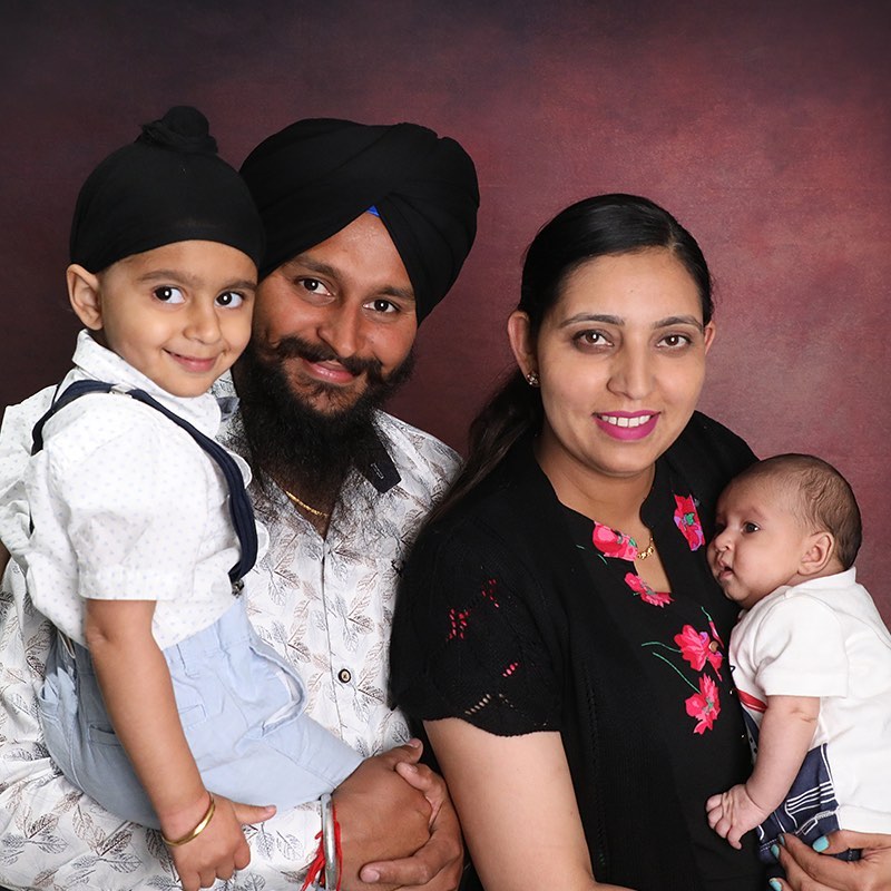 Almost fully caught up on all photo edits. Took some time to post a few cute families from the past few months ☺️ #familyphotos #yycphotographers #yycfamily #yycfamilyphotographer #littlelaughs