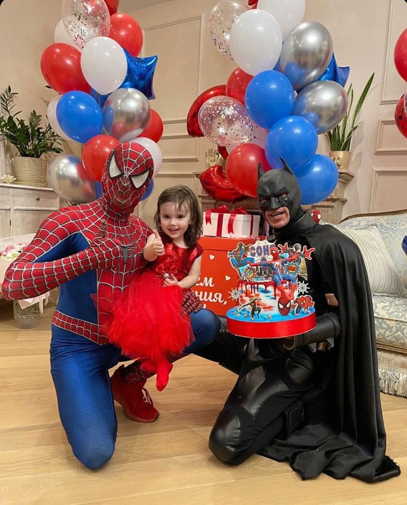 You have just found the Children’s Favourite Party Entertainers!
***********************************
✅ We specialise in providing fun, exciting and stress-free kids parties for the age range of 4 to 12 years old. We have got everything you need to celebrate your child's birthday!
✅ Filled with games, dancing, competitions and magic, rest assured that your child and their friends will not only have a blast but also create lasting memories!
✅ Our high-energy children's entertainers have a natural ability to connect with kids and keep them entertained with a variety of fun games, activities, and performances, including balloon modelling, glitter tattoos, dancing, competitions, challenges, traditional & new games with a twist, face painting, magic tricks, and more!
✅ Plus, we offer special effects like DISCO and LASER lights, snow, foam, and bubble machines.
✅ Additionally, If you like, our party entertainers can come dressed as superheroes, pirates, animals, clowns or any other fun party costumes of your choice!
✅ We have a range of themes and characters to choose from. Whether it's a birthday party, school DISCO, family gathering, or any other celebration, we are the perfect choice!
***********************************
Fill out the enquiry form on our website to check availability and get a quote!
***********************************
🌎Find us at www.funkyfrogsparty.com
📧Email us at funkyfrogsparty@gmail.com
🧑💻Find us at @funkyfrogsparty on Instagram!
#KidsParties
#BirthdayParty
#PartyPlanning
#KidsPartiesLondon
#KidsEntertainment
#EventEntertainment
#EntertainerForAHire
#ChildrensPartyService
#KidsBirthdayEntertainment
#KidsPartyEntertainerLondon
#CharacterPartyEntertainment
#ChildrenPartyEntertainerLondon
#superheropartieslondon #PartyEntertainer
#KidsPartyEntertainment #ChildrensEntertainer
#PartyEntertainment #ChildrenPartyEntertainers
#SuperheroKidsPartiesLondon #PartyEntertainers
#PrincessPartieSurrey #Londonmums #Londonmum
#ChildrensPartyEntertainment #PartyEntertainment