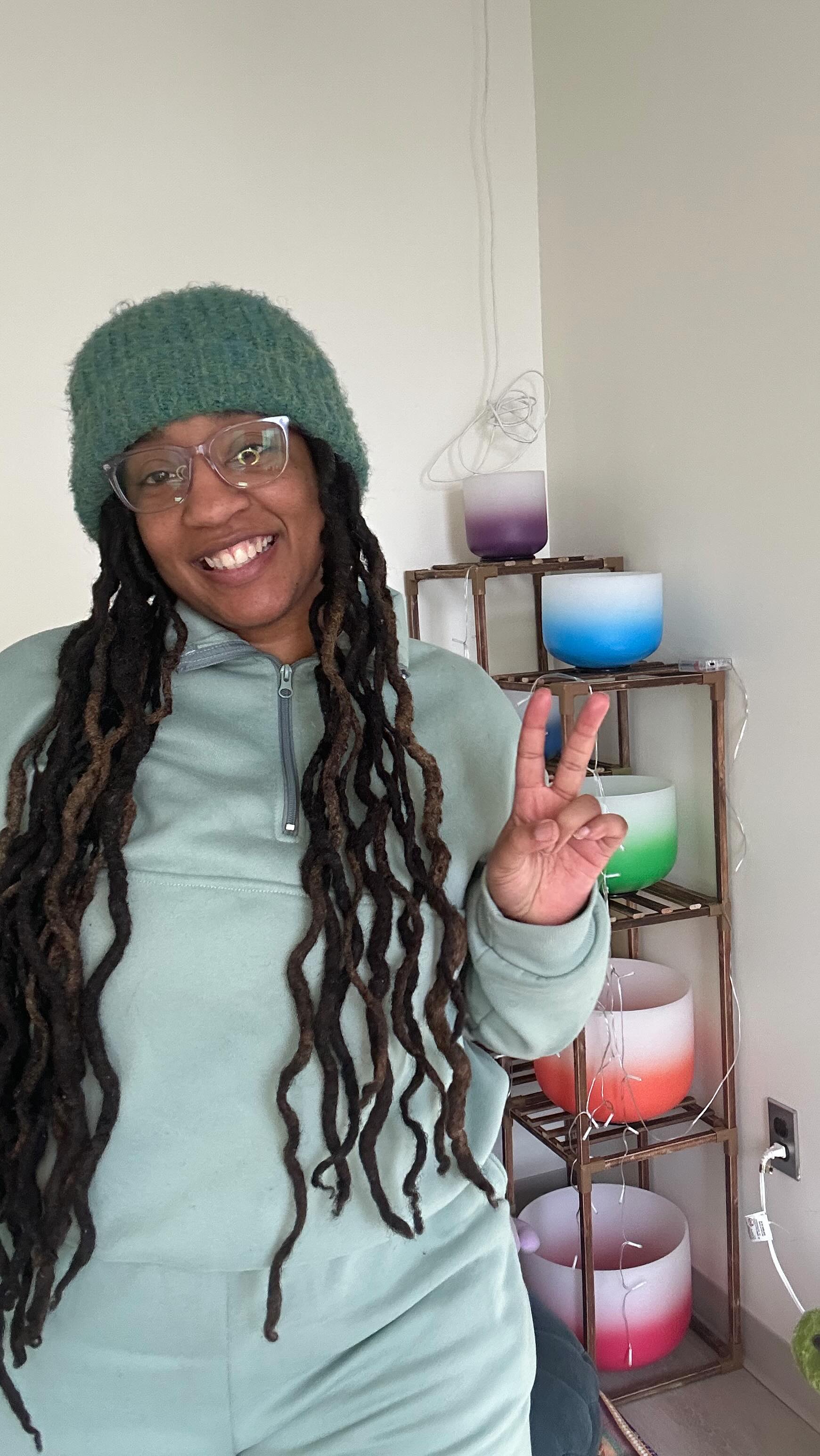 ✨💗 Valentine’s Sound Healing 💗✨
Feb 13, 2026 | 7–8 PM
Slow down. Breathe. Reconnect. 🌿
Join us for a Valentine’s-themed group sound healing experience focused on grounding, rest, and gentle care — for yourself or alongside others.
🎶 Guided grounding & meditation
🧘♀️ Bring your mat, blanket, pillow
💗 Come solo, with a partner, or with friends
🌙 No pressure — move at your own pace
🚗 Parking available nearby at Catonsville Plaza and local lots
✨ Spots are limited
💳 Payment required to reserve your space
📍 Psych Social | 2/13/26 | 7–8 PM
Wellness experience — not a substitute for medical or mental health treatment
#PsychSocial #SoundHealing #ValentinesSelfCare #SelfLovePractice
#GroundingPractice