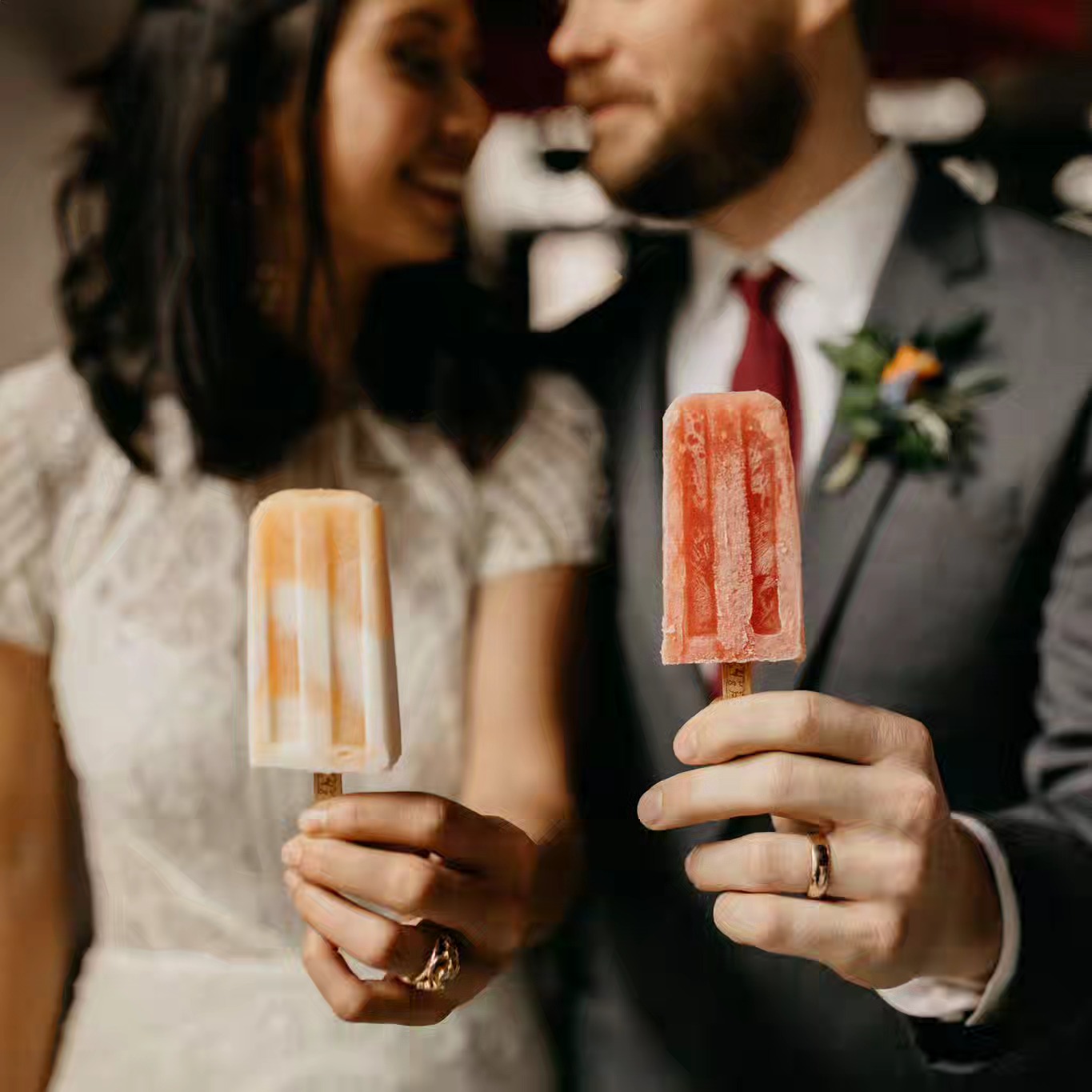 It's time to chill out with this summer heat 🥵 What a treat to have a @sloshypops at your event out on our patio! Let's make this summer a time to remember😊
Planner @keenevents
Everett West @everettwestpdx
Artemis Foods @artemisfoods
Photography @laurenmilesphoto
Stationary @lettersanddust
Pants @redleafllc
Floral Design @giffordsflowers
Rentals @powerofloverentals
#everettwest #artemisfoods #pdx #foodie #thepearl #pdxparty #oregonwedding #partyinportland #portlandia #pdxevent #portlandvenue
‐‐----------‐----------------------------------------------------------------
Book an event at our venue. Great for any occasion: business, birthday, wedding, dance party, fundraisers and more! In house caterer @artemisfoods. Bring your imagination! For more information, link in bio.