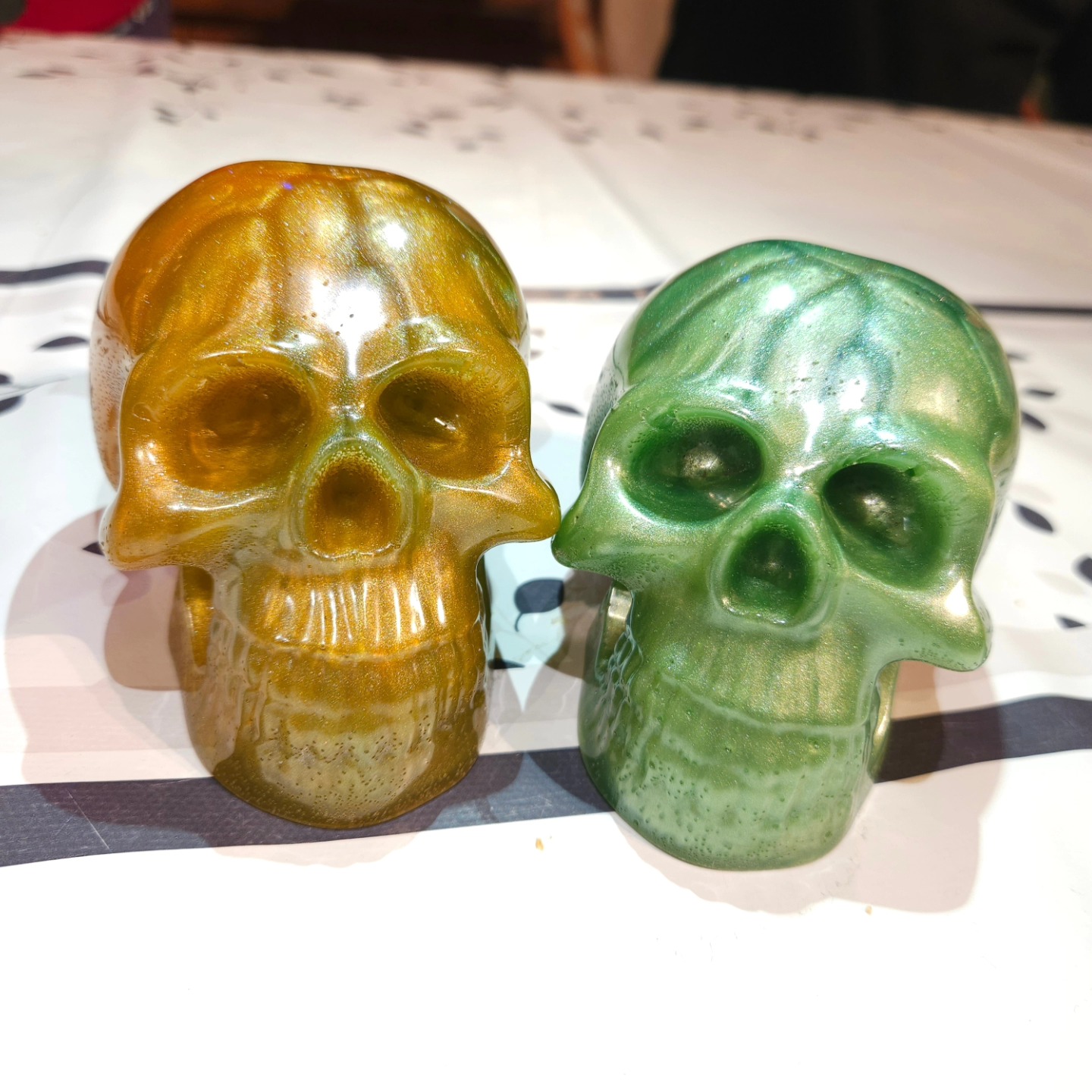 🎃🎃🎃
#halloween #skull #skullart #lafabricdard #artisanatfrancais #autoentrepreneur #epoxyart #epoxyresin