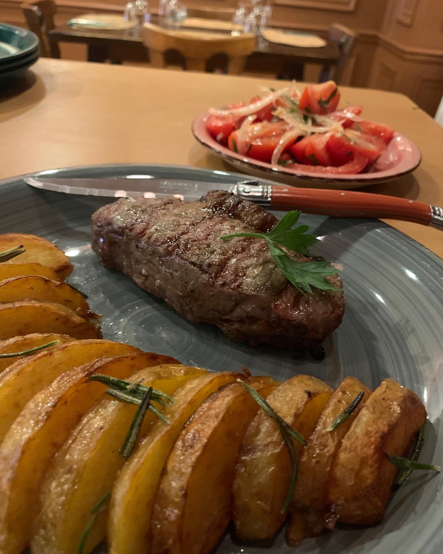 Keep that fire going! Guests are sweating and salivating with the Sombrero Summer Heat! #grill #argentina #carne #🥩 #lecker #esseninhessen #steak #tasty #sabor