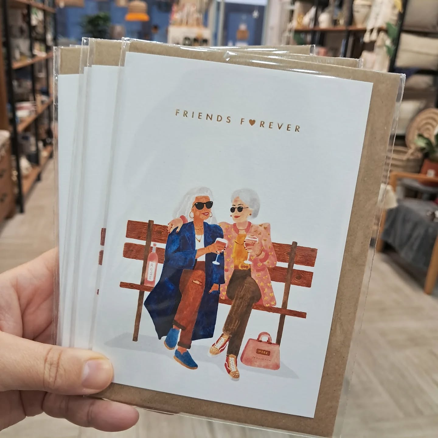 Due to popular demand 🤍
Our Friends Forever cards are now available individually, after so many of you asked.
Previously only sold as part of our card box set — now you can pick your favourite ✨
#SmallBusinessPortugal
#greetingscards
#friendforever