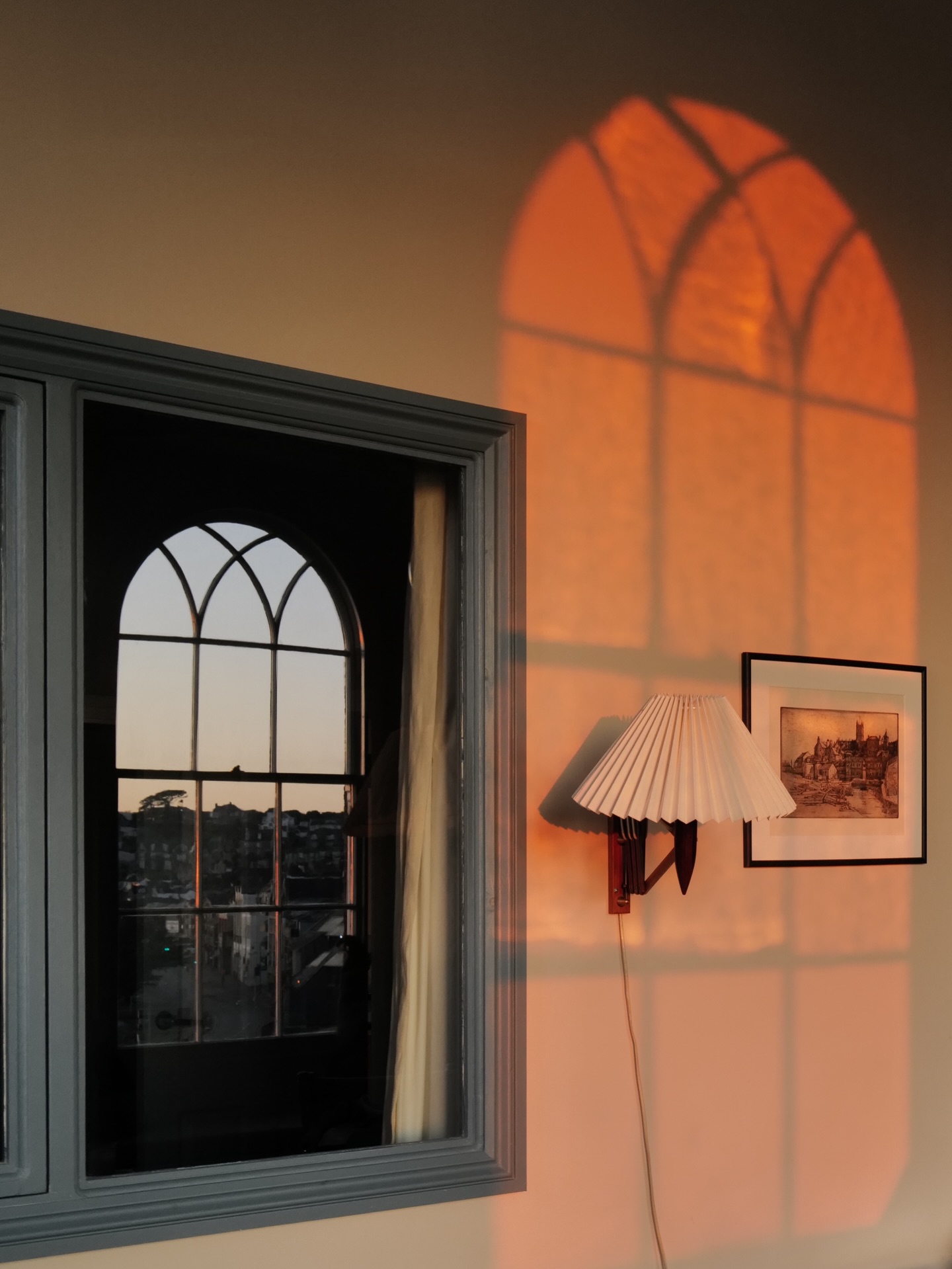 There's no better place to wake up than in The Bell Tower. The windows face east so this is what it looks like at sunrise. #sunrise #selfcatering #selfcateringcornwall #loftapartment #cornwallholiday