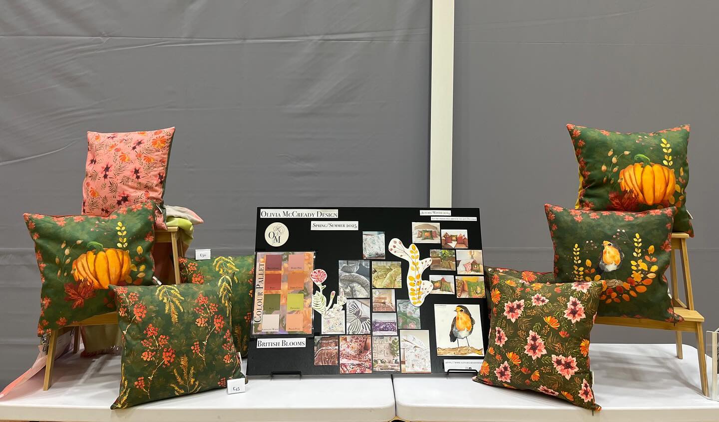Olivia McCready Design display at University of Sunderland Christmas Market. @sunderlanduni @sunderlandunifashion @uos_eehub #christmasmarket #christmasdecor #smallbusiness #sustainabledesign #handmade