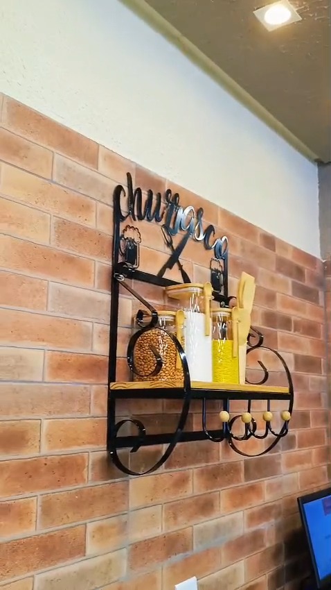 Confiança que se constrói diariamente!
Mais do que refeições, o Bento Restaurante constrói confiança todos os dias, com um serviço atento, buffet variado e pratos que acolhem 🍴💛
#BentoRestaurante #SaborEConfiança #BuffetDiário #ExperiênciaÀMesa #ComidaComCarinho