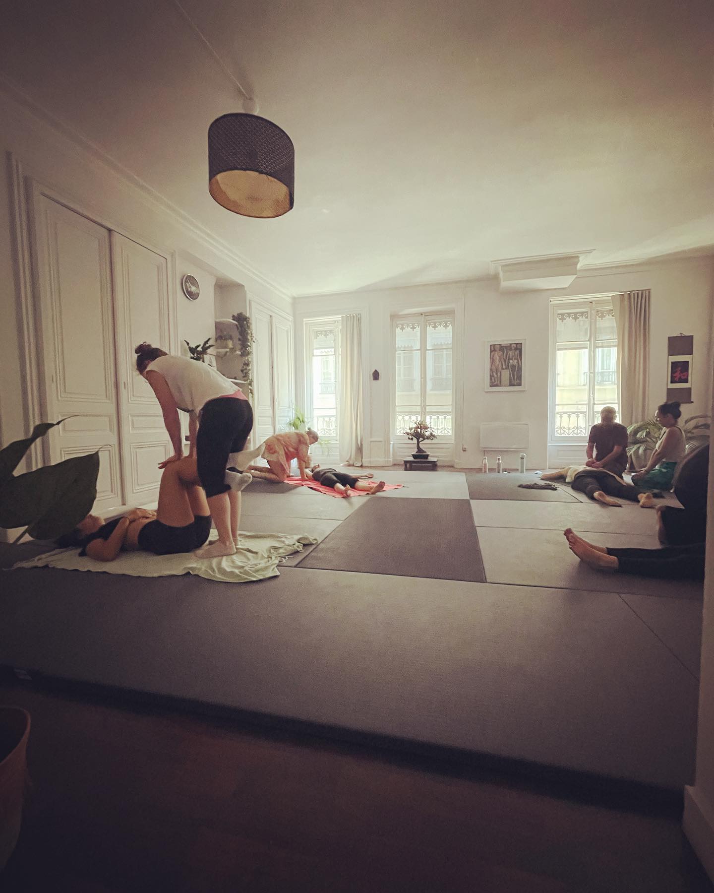 Les formations reprennent 🌸
Nous sommes heureux de retrouver nos stagiaires motivés ✨
#shiatsu #formationshiatsu #shiatsulyon #medecinechinoise #formationmedecinechinoise
#medecinechinoiselyon
#aromatherapie #formationaromatherapie #aromatherapielyon #energetiquechinoise #energetiquechinoiselyon #formationenergetiquechinoise #ludoviccharton #cresec #creseclyon #formationshiatsulyon #formationaromatherapielyon #formationmedecinechinoiselyon #medecinechinoiseantique #olfactotherapie #olfactotherapielyon #formationolfactotherapie #formationmedecinechinoiseantique
#doin #doinlyon #formationdoinlyon