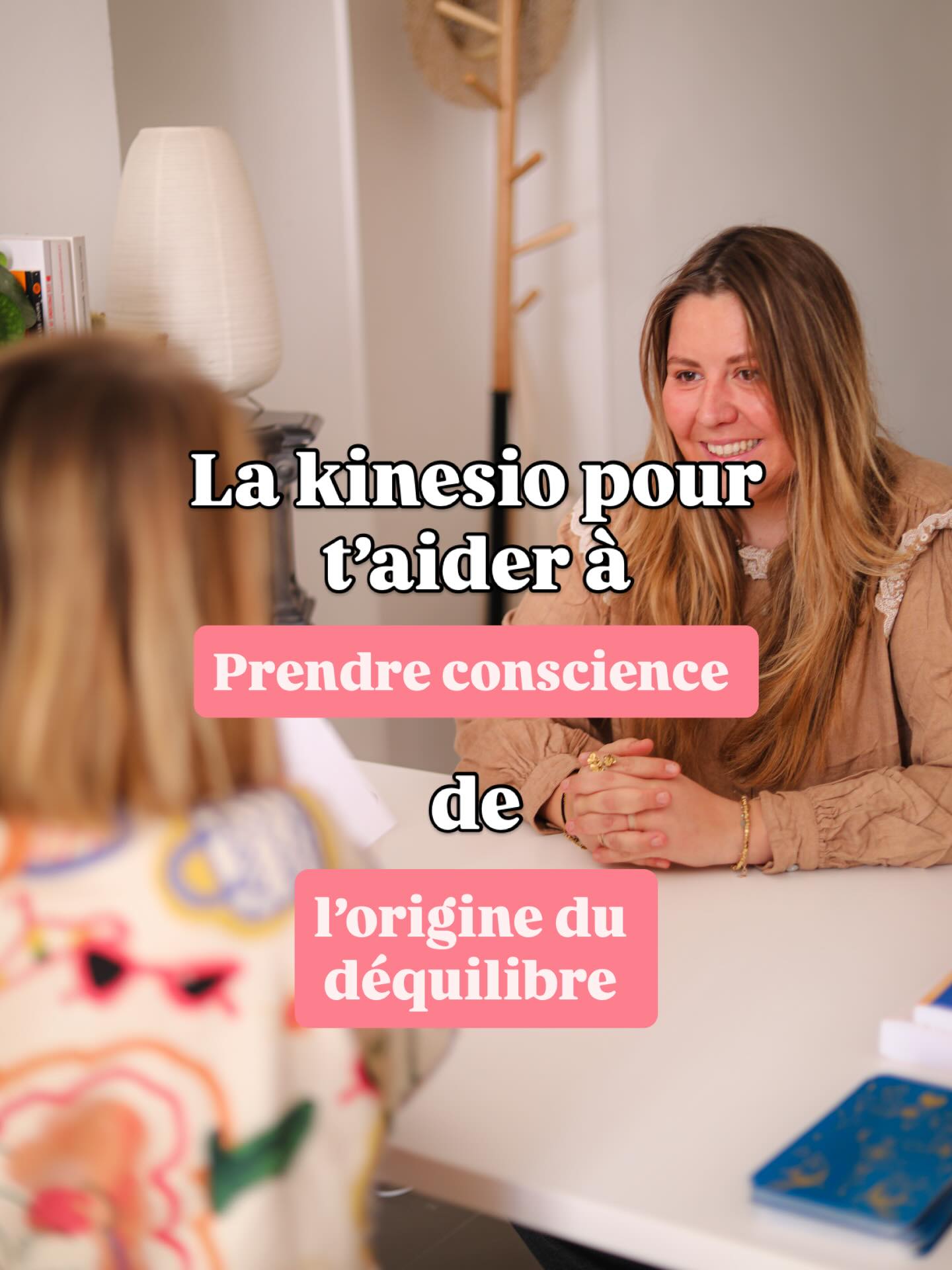 C’est ce que tu viens chercher au cabinet : une prise de conscience pour un nouveau comportement, qui te permet d’envisager ce qui te semblait impossible jusqu’à présent.
Connaître l’origine émotionnelle de ses maux physiques permet un apaisement, une libération, un renouveau 🫴🏻☀️
#kinesiologie #kinésiologue #therapieducorps #mémoire #memoireducorps