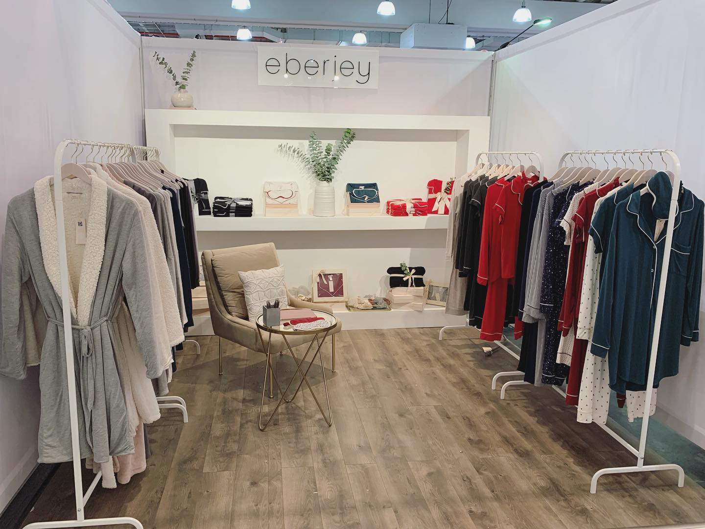 #tradeshow #tradeshowdisplay #tradeshowbooth #displayservices #mkdisplays #eberjey #nynow #javitscenternyc