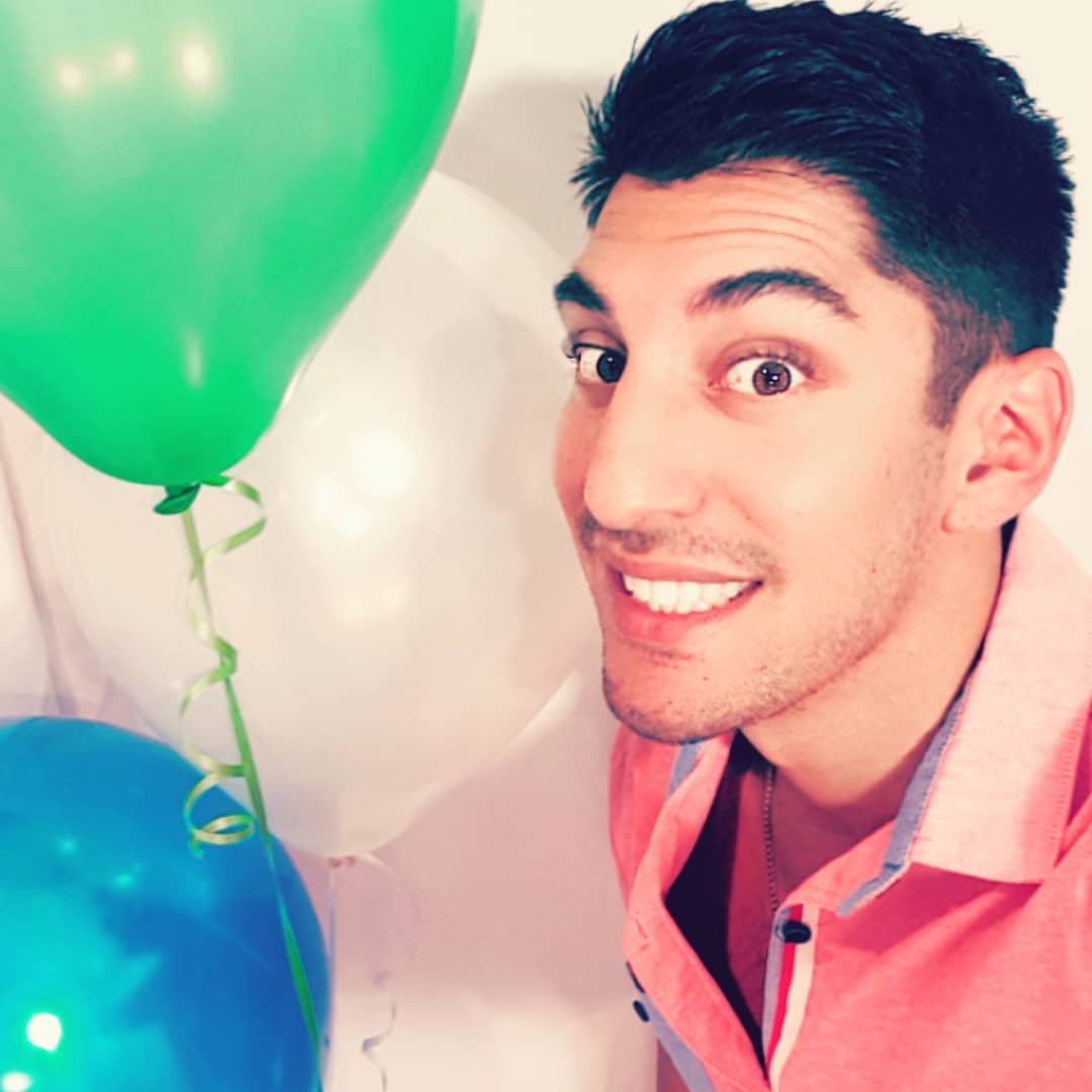 Photobooth life at
Ben & Mel's Engagement
#gettinghutched2019