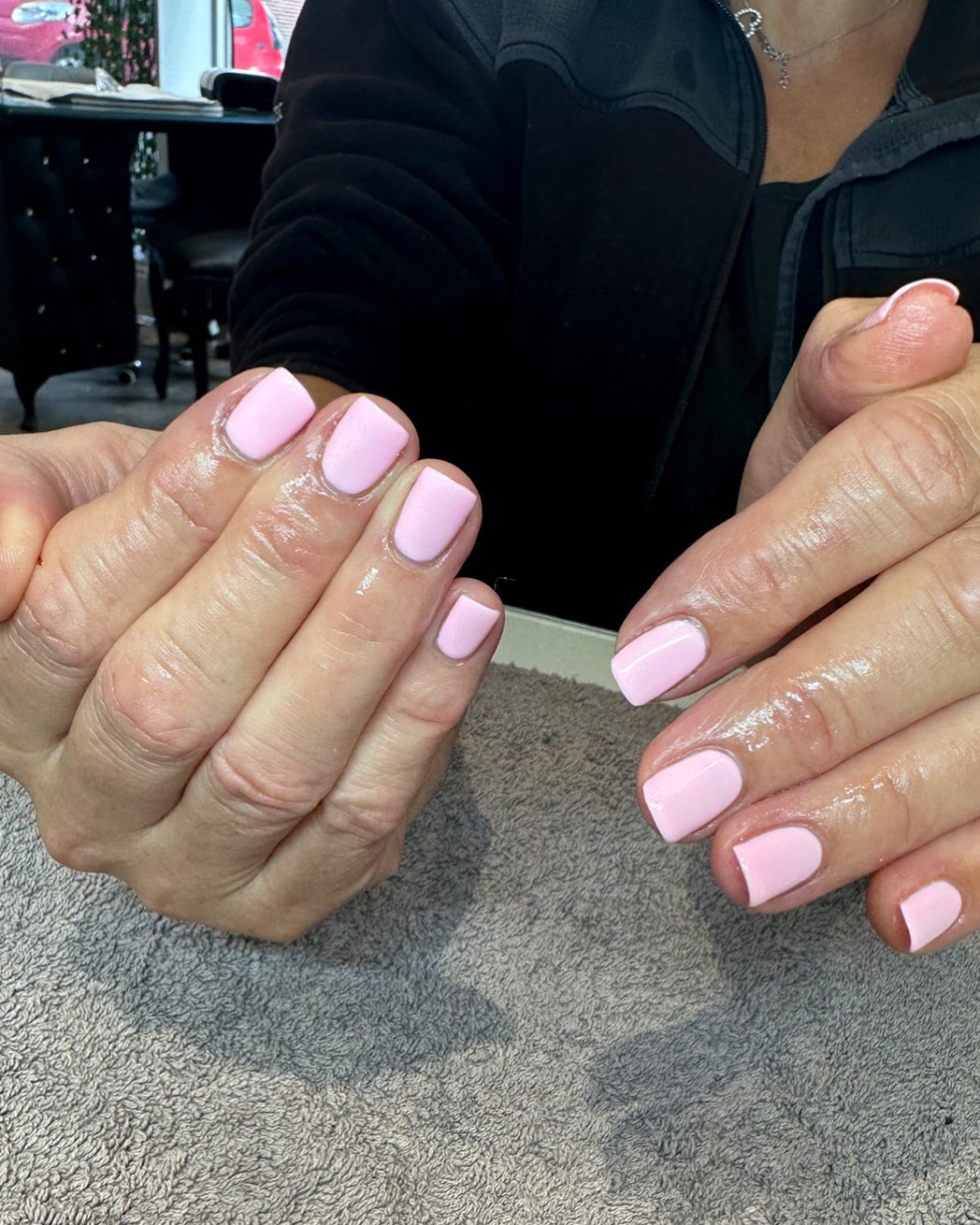 The perfect baby pink 🩷
@2amlondon
Gel manicure done by Maddie