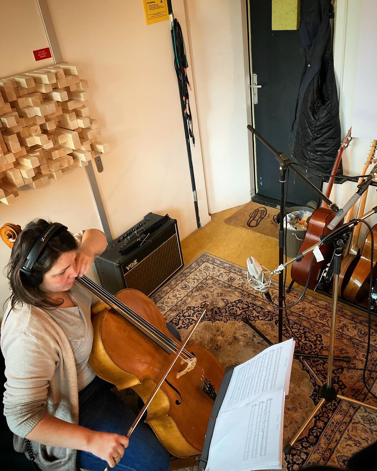Recording #cello for the new #filmscore I am working on. Thank you for your music @aleksandrakaspera! #filmscore #filmmusic #thenetherlands #cello #wolvenplein #capodifamiglia #studio