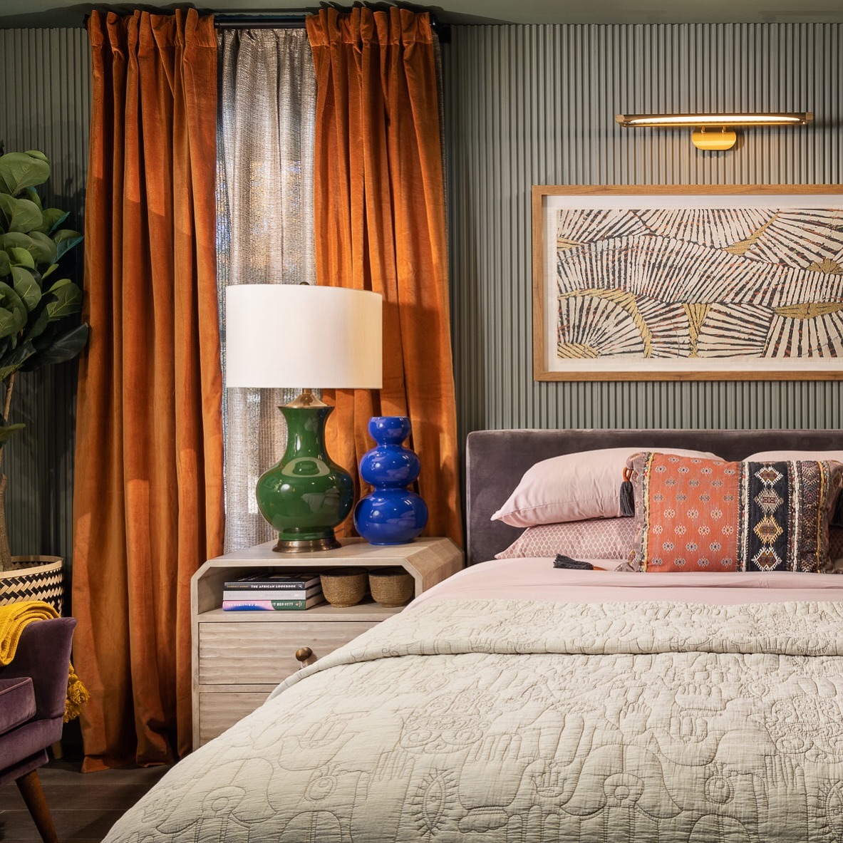 Staying in bed later than usual to ponder the universe and to start Juneteenth feeling rested. Happy Juneteenth!
“The Black skin is not a badge of shame, but rather a glorious symbol of national greatness.” - Marcus Garvey
📷 My bedroom, designed by me and captured by Mike Van Tassel.
#bedroom #bedroomdesign #bedroominspo #design