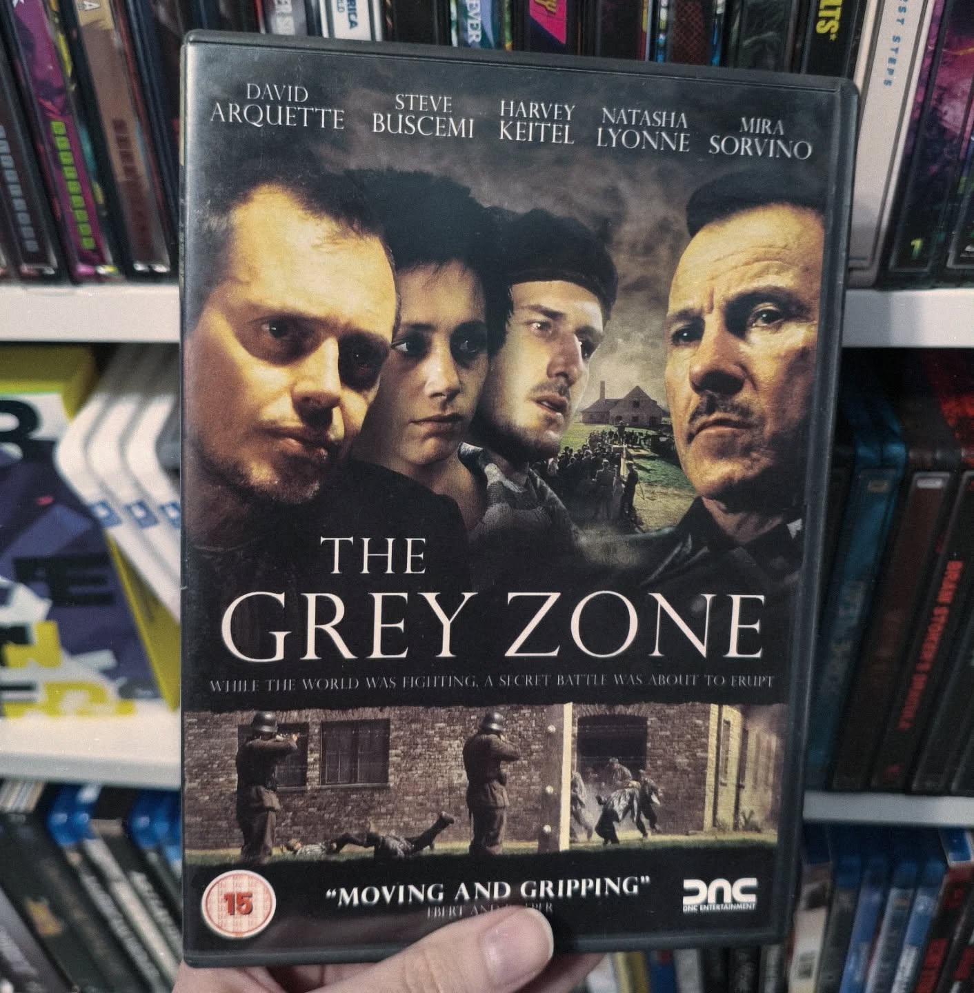 The Grey Zone (2001) by Tim Blake Nelson
I have SO MUCH to say about this movie, it's one of those absolute masterpiece that will left a mark on my soul forever, holy shit, I need a moment.
I'll share a post with a lil' review on my blog in a few days that I'll name here once it's done 'cause I need to take the time to talk about. A movie I highly recommand to watch in a calm context (understand by this no sounds or people to take away your attention because one of the strength of this movie is the ambiance).