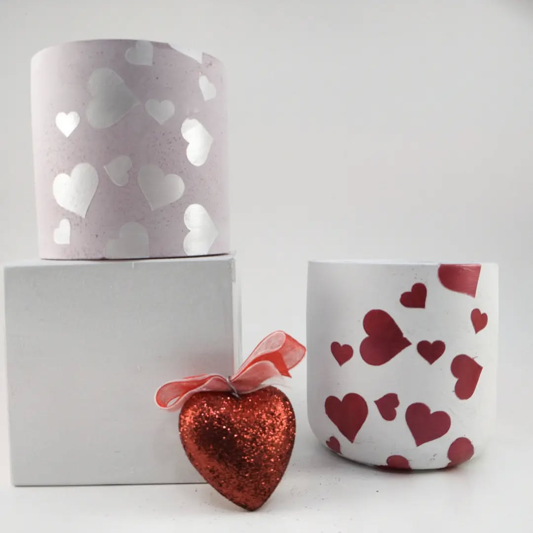 Valentine's is right around the corner!!
#ownitsoapcompany #ownit #candlemaking
#handmade #iwanttoownit